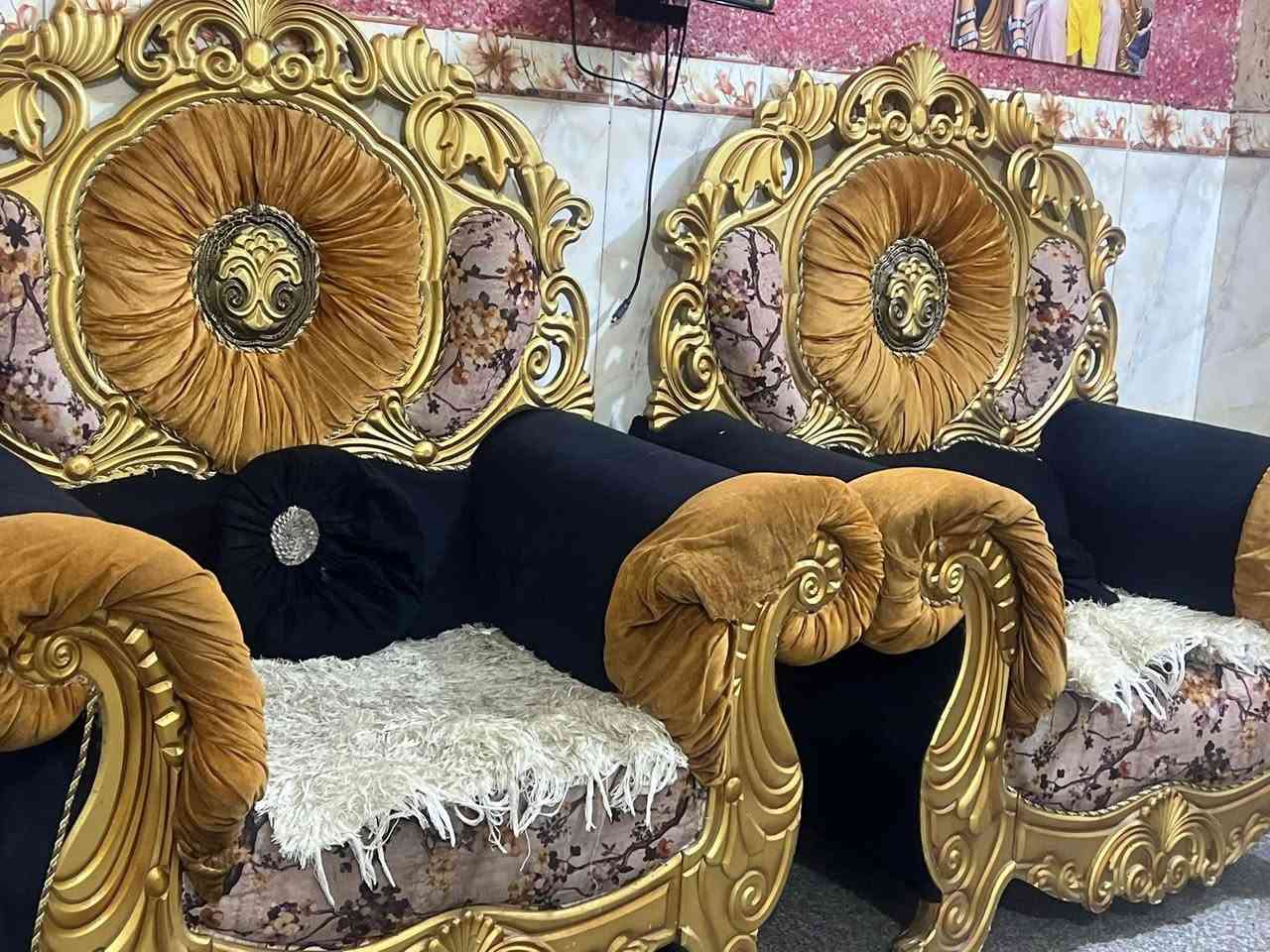 تخم ملكي  10 مقاعد للبيع   لسفنج مالته قوي ابد منازل 
ولخشب مالته هم اي ضرر مابي  اريده ب200


**إذا كنت صاحب هذا الإعلان وتريد حذفه لأي سبب، رجاءا أرسل رسالة إلى الدعم الفني**
