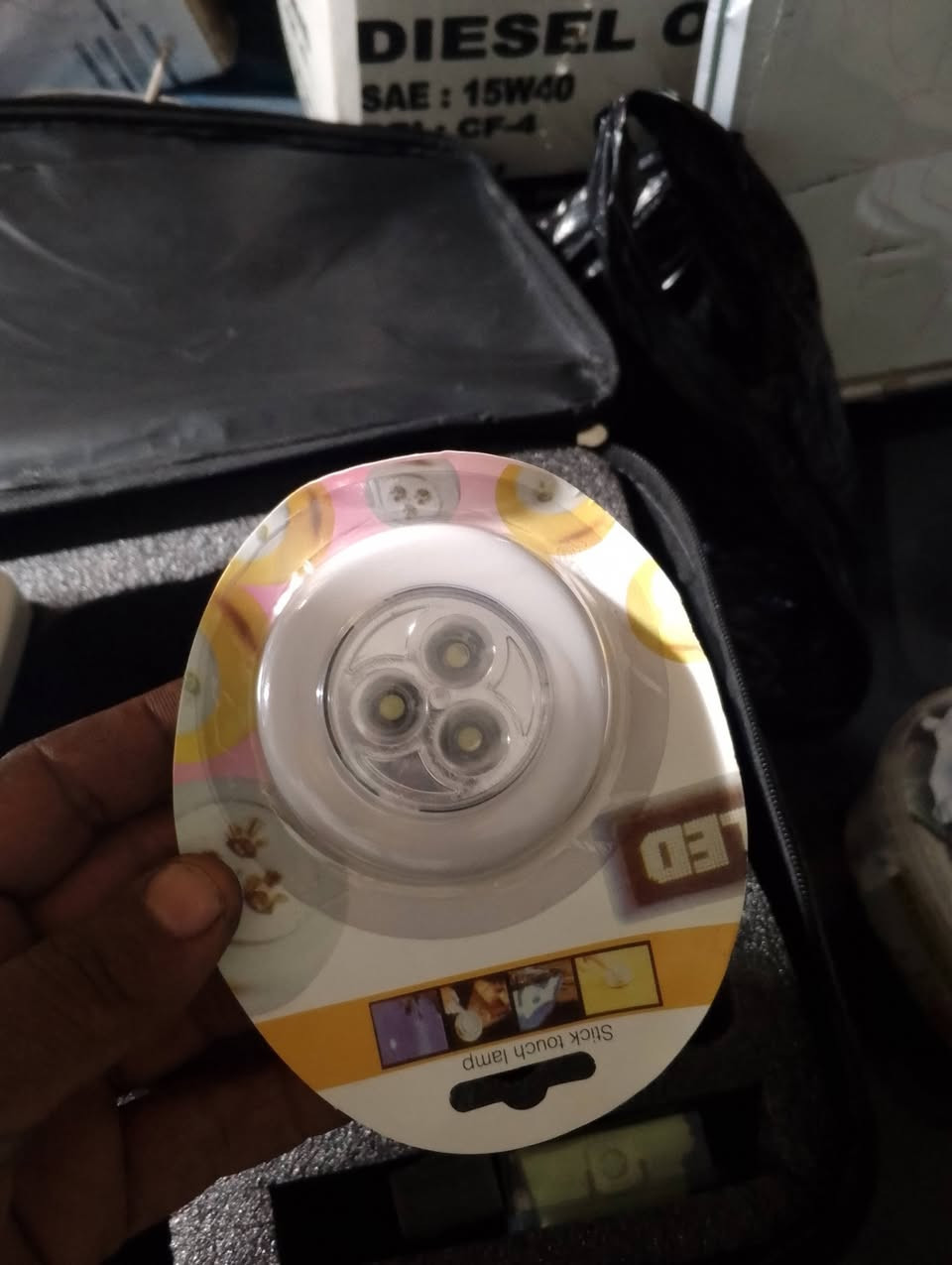 السلام عليكم عندي مجهر تحليلات طبيةجديد غير مستخدم مع كافة ملحقاته السعر على  الواتساب ***********
