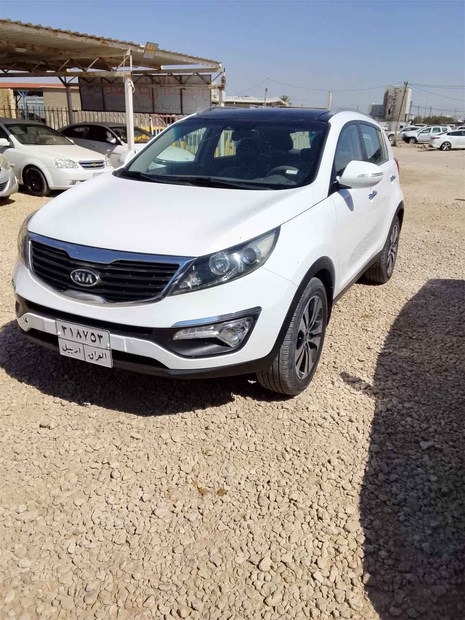 كيا سبورتج ٢٠١١ سعر ١٤٣وبي حك الجية مكفولة ضربة وصبغ وتبديل ماعداى بارد شبر بصيط جدا بالباب الخلفي جهة العبري محرك كير حدادية تبريد تخم تاير كلة كفالة سيارة جديدة بمعنى الكلمة فول مواصفات ماعدى البصمة مري شفط تلفون ***********/***********ابو حسين
