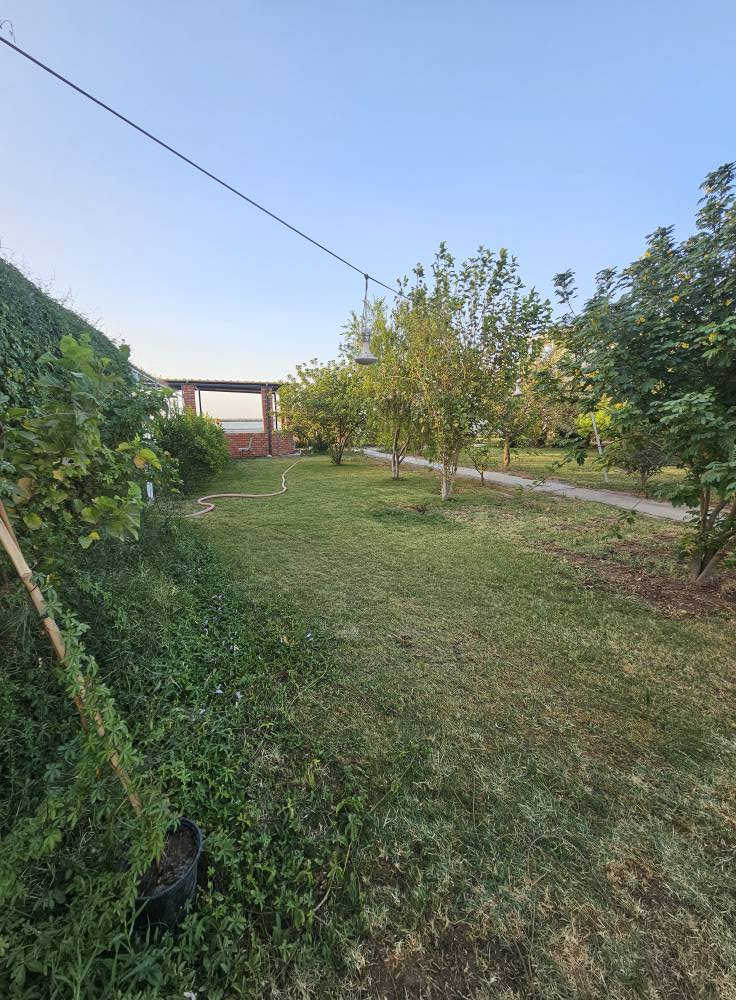 🏖 شاليه للبيع على شط العرب مباشرة
📍 الموقع: البصرة / أبي الخصيب
📐 المساحة: 2000 متر مربع
📄 الملكية: طابو صرف (سهم)
🔄 التحويل: مباشر باسم المشتري
🏡 المواصفات: ▪️ يحتوي على دار بناء طابقين 
▪️ إطلالة مباشرة وجميلة على شط العرب
▪️ موقع هادئ ومميز
▪️ مناسب للاستثمار أو الاستجمام العائلي
📞 للاستفسار والاتصال:
*********** البصرة, العراق
