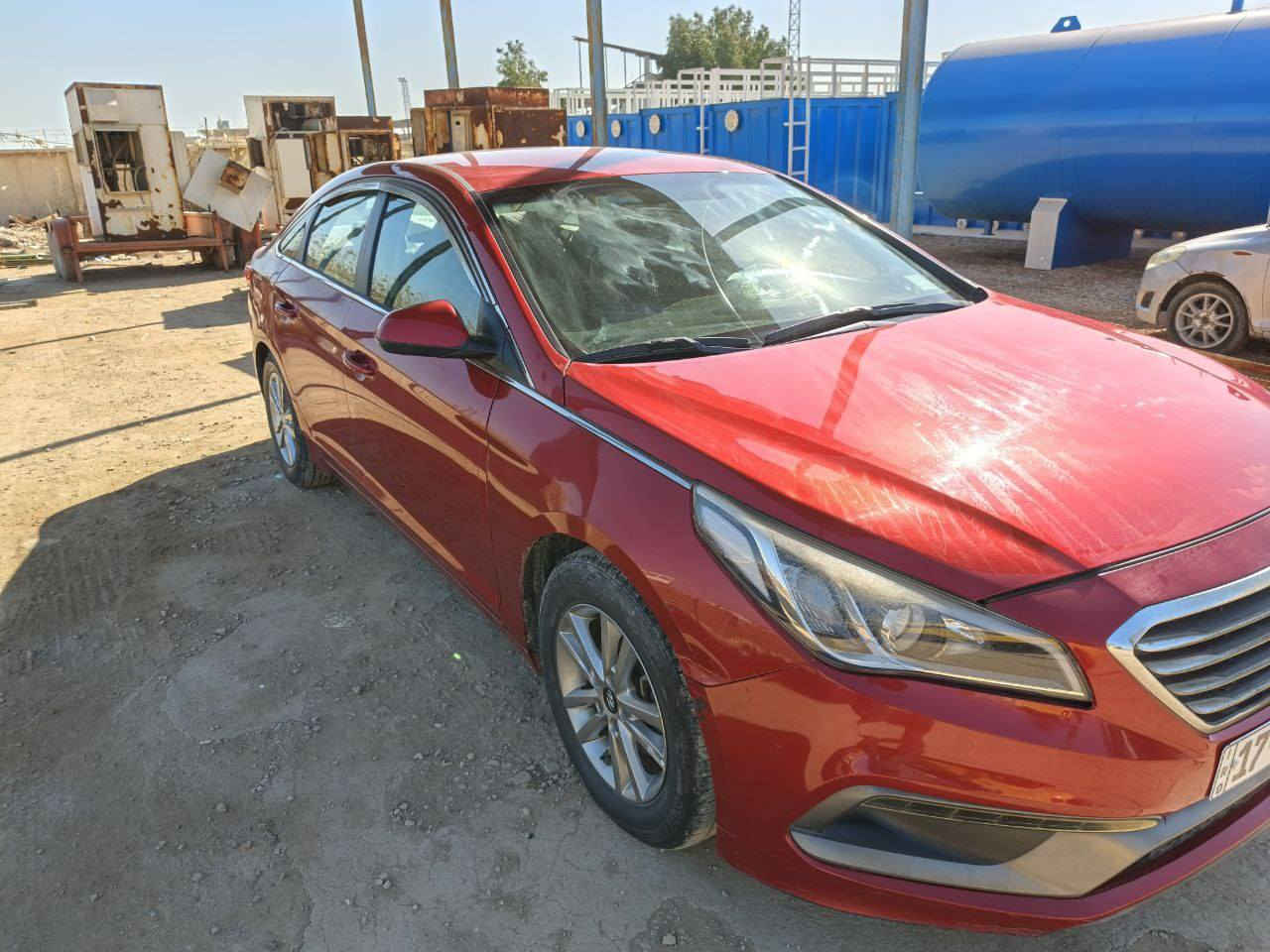 السلام عليكم من رخصة آدم مدير الكروب مكلف بل نشر سياره سوناتا ٢٠١٧وارد أمريكي بيه ثلاث قطع باقي النفاصيل اتصال بصاحب السياره مكان السياره بل ديوانية ***********
