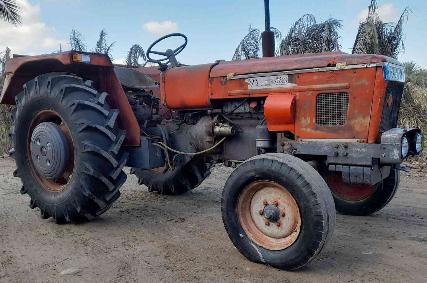 عنتر للبيع موديل ٩٠ كتاب شركه كير محرك جهاز رفع اكسن مكفول العنوان بغداد الطارميه الهاتف ***********كورك ***********
