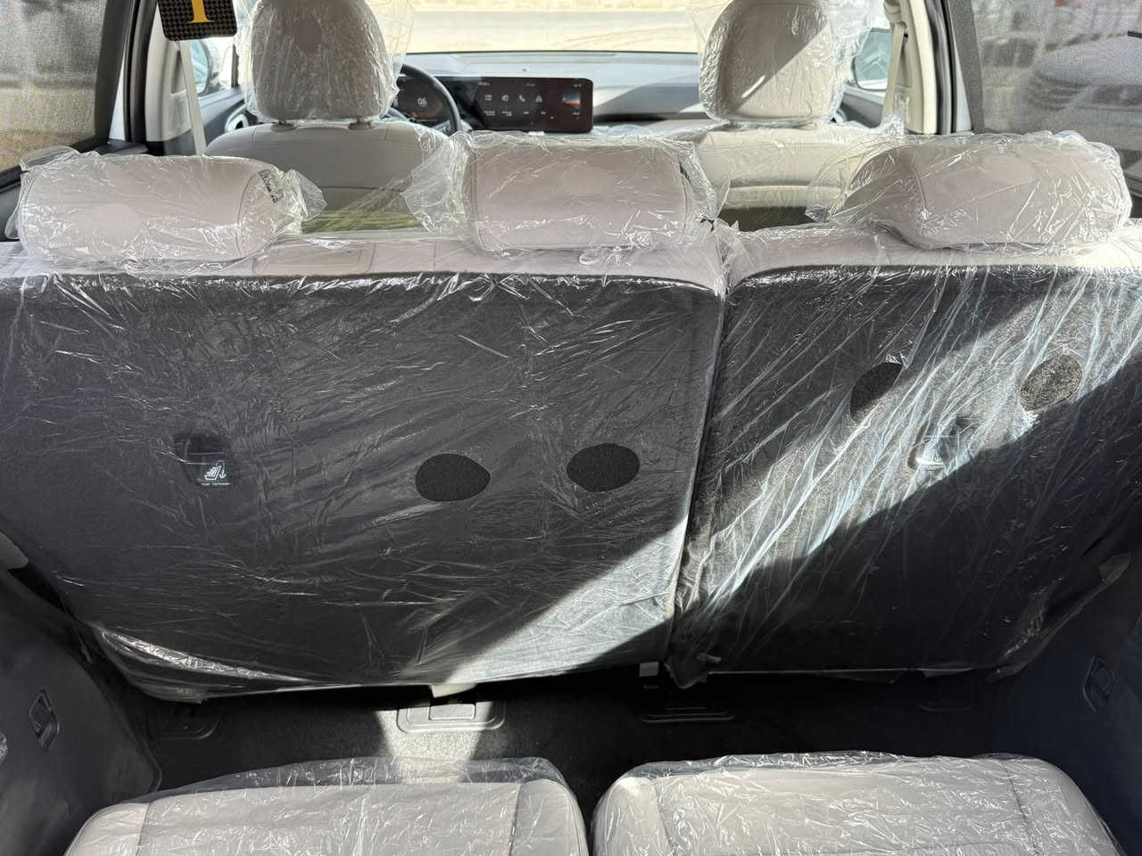 سورنتوا موديل 25 ماشية 4 الف فقط
رقم اربيل 

المواصفات //
ويل 20 
7 راكب 
قمارة حديد 
لد نهاري 
كراسي كهرباء 
شاشة كبيرة 
6 سلندر 
وبقية المواصفات المعروفة

مكفولة 
كفالة عامة بوضع الشركة 
مكانها رمادي 
تحويل مباشر 
للاستفسار // ***********
السعر / 324 السعر نهائي
