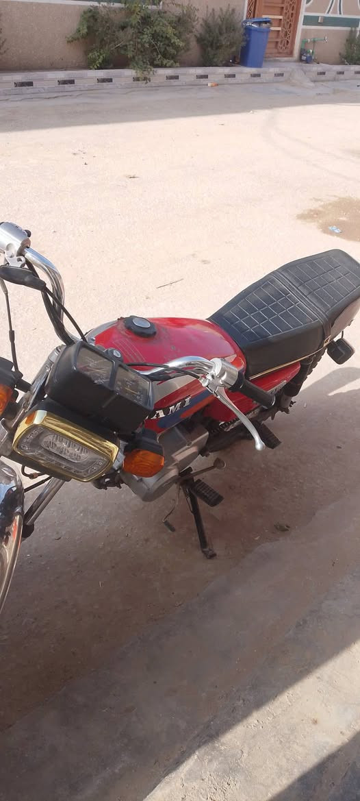 سلام عليكم دراجه نامه موديل 2021 أصولي اتروح ابوجهك اترقم   دراجه نضيفه شوفت عينك محرك مكفول دراجه اي نقص مابيهه السوبايه موجوده السعر 600 وبيهه مجال للشراي رقم تلفوني *********** ملاحضه رقمي مابي واتساب بس اتصال هاتفي
