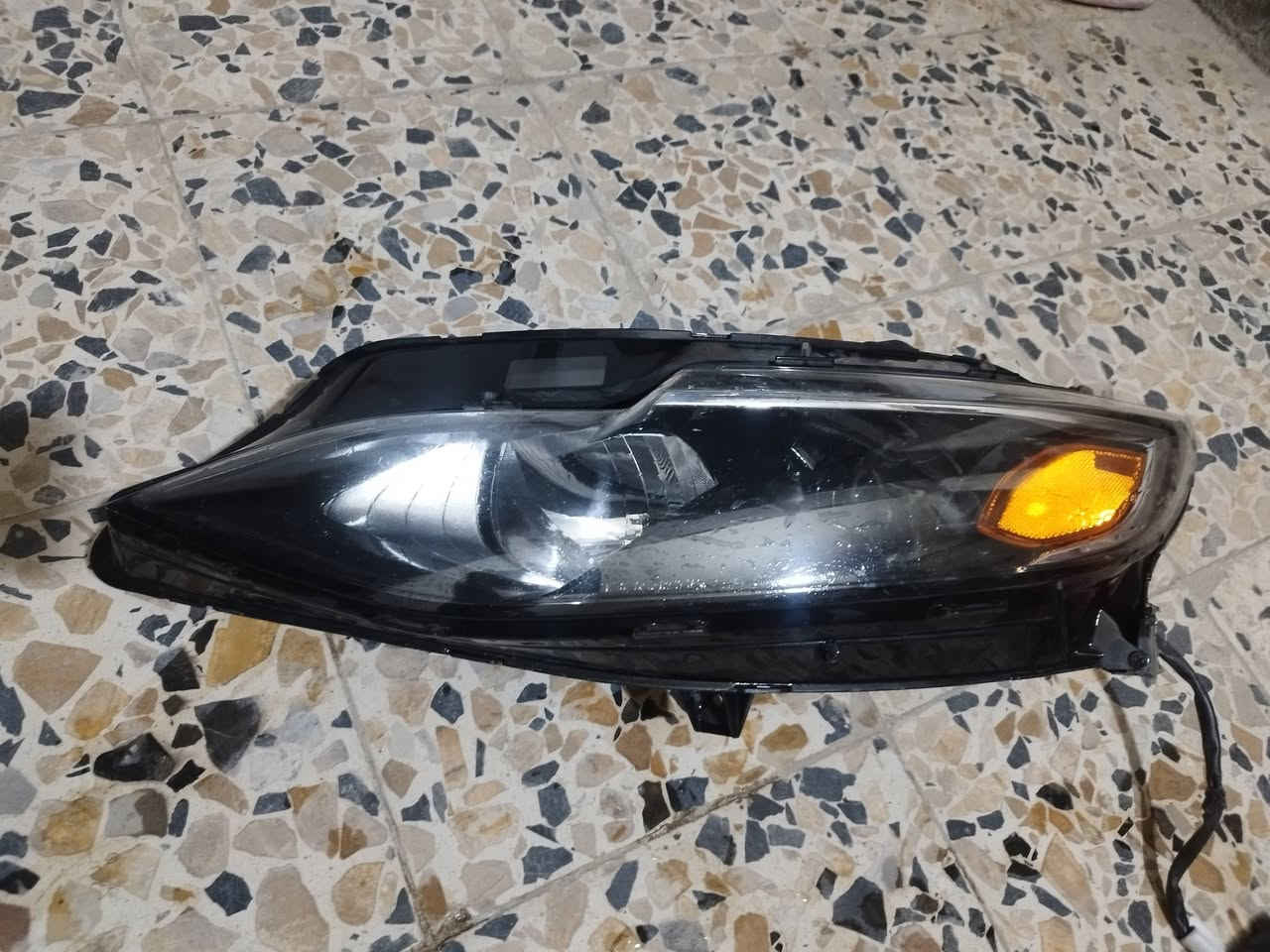 السلام عليكم 
للبيع قطع غيار أصلية (تفصيخ) لسيارة ماليبو:

🔹 مشط (Front Grille) أصلي، يرهم لموديلات 2019 إلى 2023. 🔹 لايت جهة السائق أصلي. 🔹 البلاستكة السفلية الخاصة بمنطقة الماسحات (تحت الزجاج الأمامي) أصلية.

القطع بحالة جيدة والسعر مناسب ويُقدّر بما يرضي الله.

للتواصل والاستفسار: 📞 ***********
