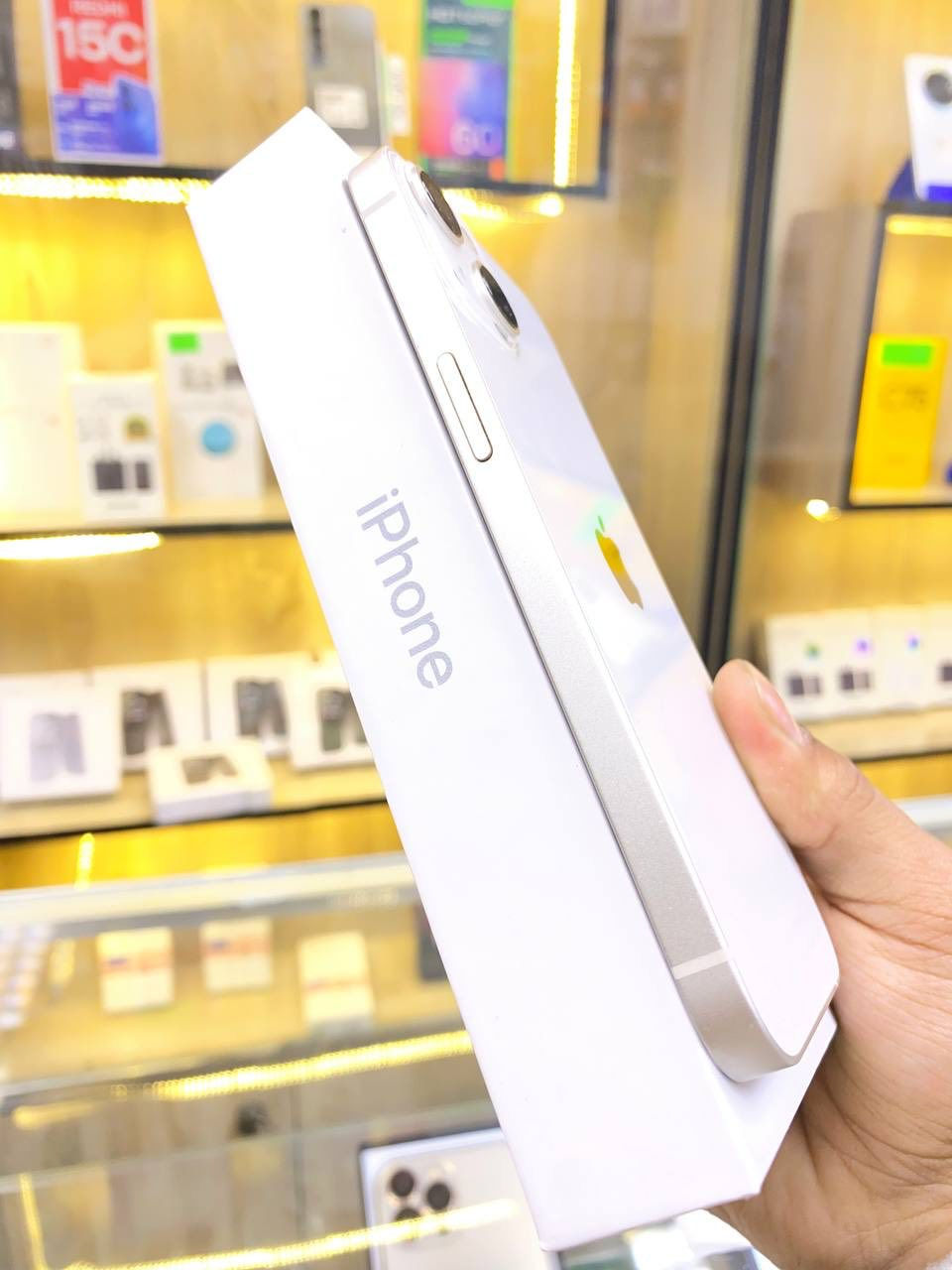 🌙🌙عروض شهر رمضان 🌙🌙
ايفون13 لون مميز  بحري  ذاكره  128بطاريه92 🔋 نموذج M كارتون 
 ممبدل بي شي  شرق اوسط مع ضمان 5 ايام  نضافه 100‎%‎ زلغ ما بي وتر بروف كامل ملحقاته الجهاز نضافه كانما فاتحه من الكارتونه بلحاسبه كله نورمال  
متوفر خدمة توصيل بشروط اوليه جميع محافظات العراق 🇮🇶 
مكاني   كربلاء تحت جسر باب طويريج منفذ ابو حيدر للمبايل
☎️*********** 
سعر 475
