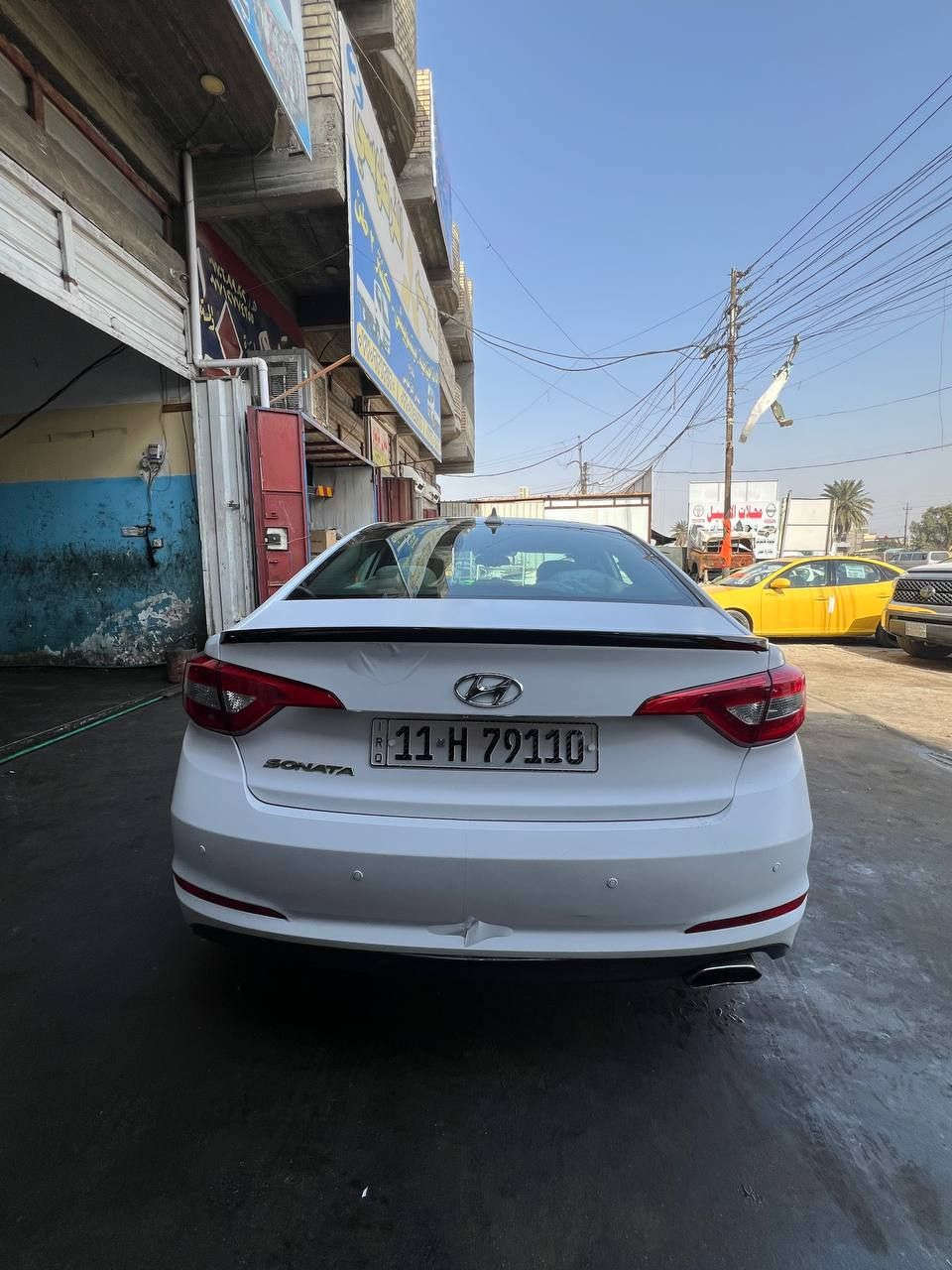 السلام عليكم سوناتا وراد أمريكي  مديل 2016 باسمي تحويل مباشر كير  مكينه صدر بيها منضومه زنون  كهربائياته بل جيس ع وضع الشركه  جي تي اي بيها فقط راجز مو زين حادثه جاملغ خلفي وبل عراق جاملغ امامي فقط  السياره مغلفه بل كامل ابيض طافي  تغليف درجه اولا  سابقا مصبوغه حزام مصوفره وغلفته الي ياخذها ابيعله صبغ عام يريد يصبغ يريد يعوفه هيج تخم تاير ويل جدد بيع أو مراوس حسب القناعه موقع السياره بغداد البلديات مقابل مركز الخنساء *********** أخوكم مهندس سيف تحياتي للجميع بغداد, العراق
