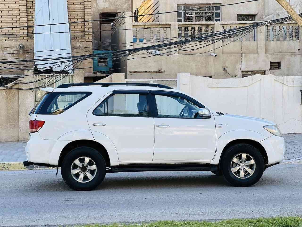 تويوتا فورچنل مديل 2006 خليجي السعر 104 وبيها مجال الاستفسار *********** مواصفات V6 تبريد 3 قطع 7 راكب مكفوله من الضربه والتبديل بيها رشات صبغ جماليه محرك وكير مكفولات تبريد ❄️ تخم تاير حداديه جديده مكاني كربلاء
