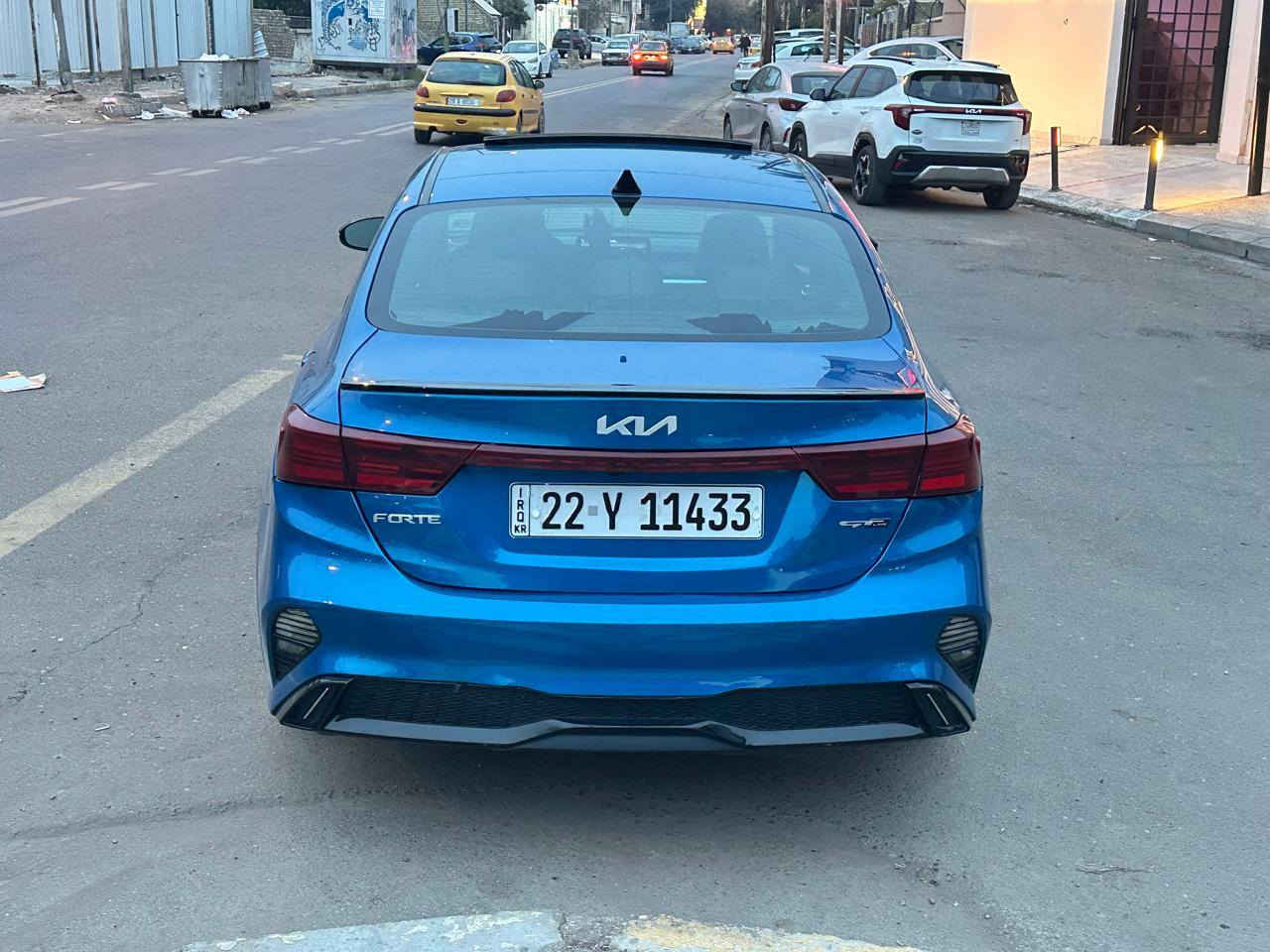 السلام عليكم للبيع كيا فورتي وارد أمريكي جيتي لاين موديل 22 حادث موضح بالصور صبغ بابتين وقبق الصندوق بجم كبس فول مواصفات مكينه 2000 دوش مكاني بغداد الكاظميه رقم التليفون ***********
