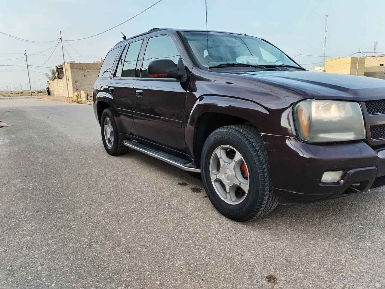 السلام عليكم اخوااان يرجى قرأة التفااااصيل قبل الأتصال بلايزر للبيع 2009لون كرزي رقم سليمانيه سنويه بعدها ماساقطه تحويل غرامه شرط السياره بيها فقط قطع صبغ اثر جراد تقريبا اربع قطع ونص السياره فول مواصفات واحد على واحد للأخير فتحه داخل جلد اسود حاكيه تحكم جهتين كروز سرعه بريك +سكلتر كهرباء شاشه كامره حساسات اشاير مري بجم تاهو اصل حداديه خلفي أمامي جديده جداً جداً وضع شركه تخم تاير مشلن جديد كير ومحرك لوووووك شادهن جدد منضومة زنون شمسي عالي ناصي صافره حاكيه فيدراليه السياره جاهزه ع اخر حبه حتا دهن ماتبدل السعر 100الشراي يتصل على تلفوني واذا اكو مراوس حسب القناعه مو مشكله ***********و***********
