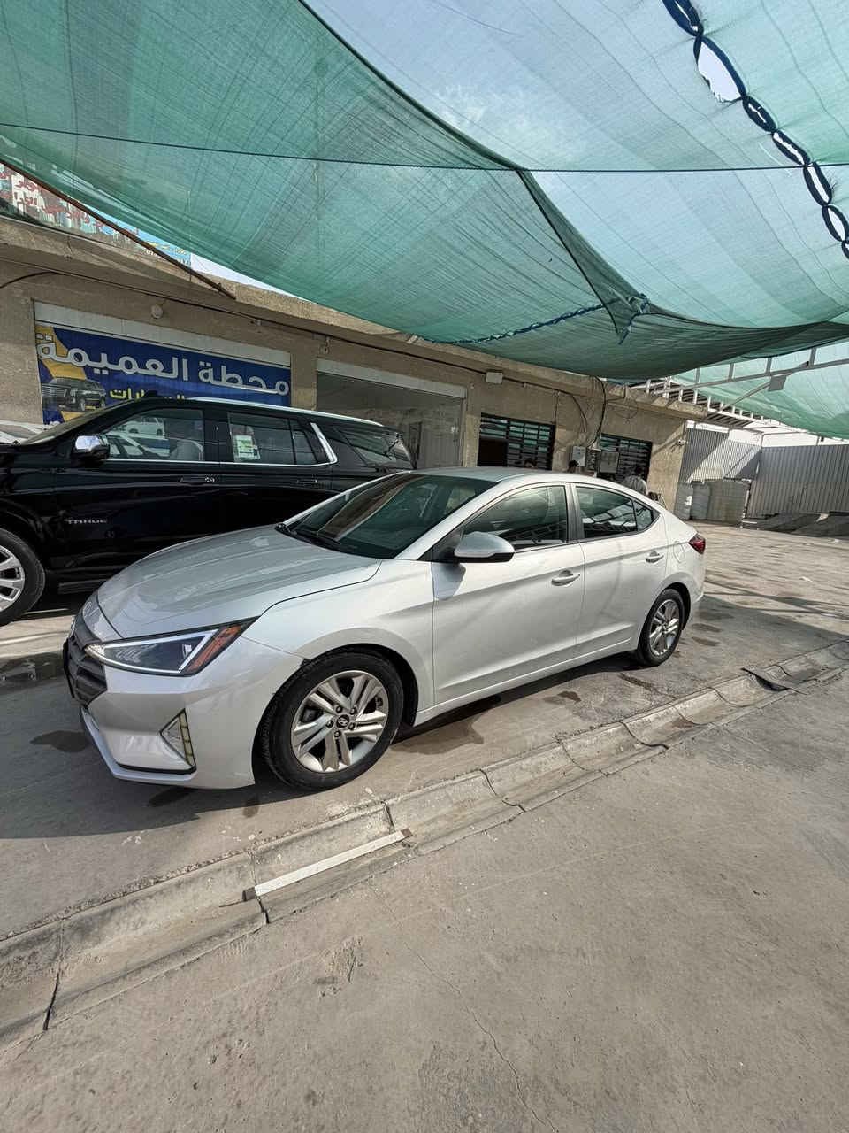 النترا للبيع موديل 19 سلفر وارد امريكي  الحادث حافة البنيد فقط مبين ع وضعة وبعد كلشي مكفول تفاصيل  محرك دوش مرغوب 
كير AT المرغوب مواصفات نص فول بدون فتحة وبدون بصمة شاشة جبيرة سيارة جاهزة تبريد ثلج جاهزة 
ماشية 65ميل 
مبدل بيها راجز مكينة بشرط المكينة جاهزة وكاملة ناعمة 
السيارة حلوة ونضيفة 
السيارة بيها ملاحضات شخوط ناعمة 
العنوان بغداد الدورة 
السيارة بسمي تحويل ثاني يوم 
السعر 135وبيها مجال 
***********
