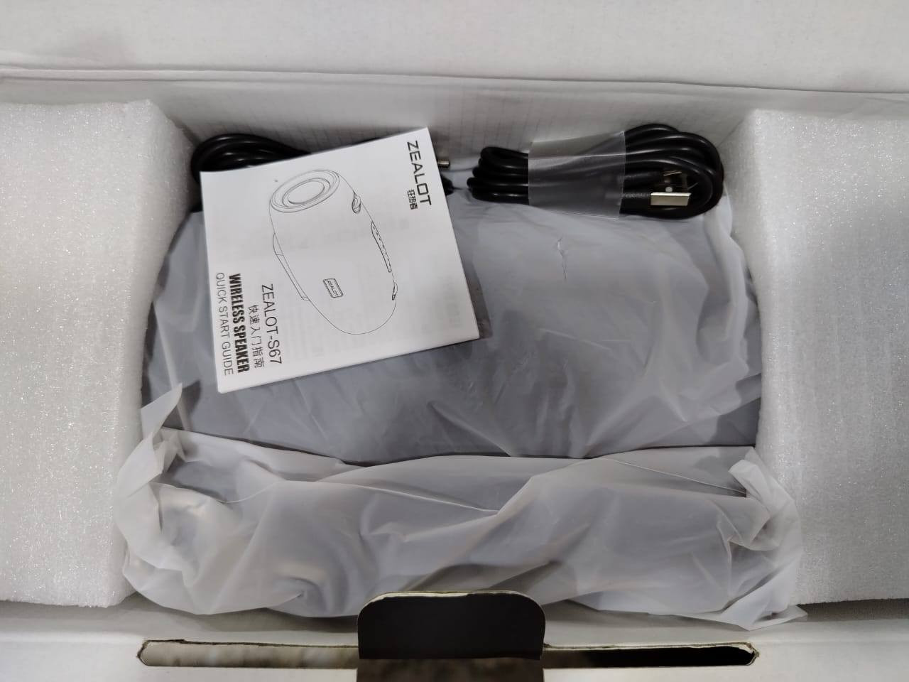 السلام عليكم
سماعات zealot s_67 للبيع
مواصفات معروفه نقاوه صوت عالية كلش
السعر 100 بي مجال
*********** الاستفسار الاتصال
