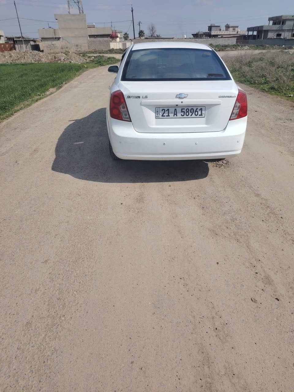 للبيع اوبترا  2010  اوتماتيك الضرر كما موضح بلسونار  السعر  83 بيها مجال قليل  للأستفسار الاتصال ***********
