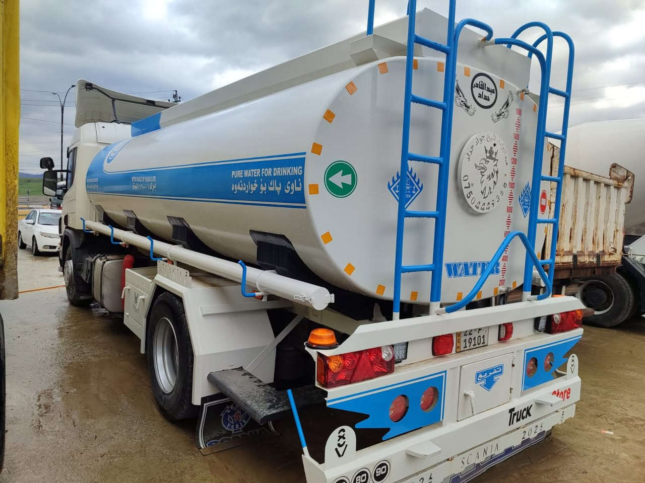 ئیسکانیا مۆدیل 2005فول گیر تۆماتیک ئەنجکترە ***********
