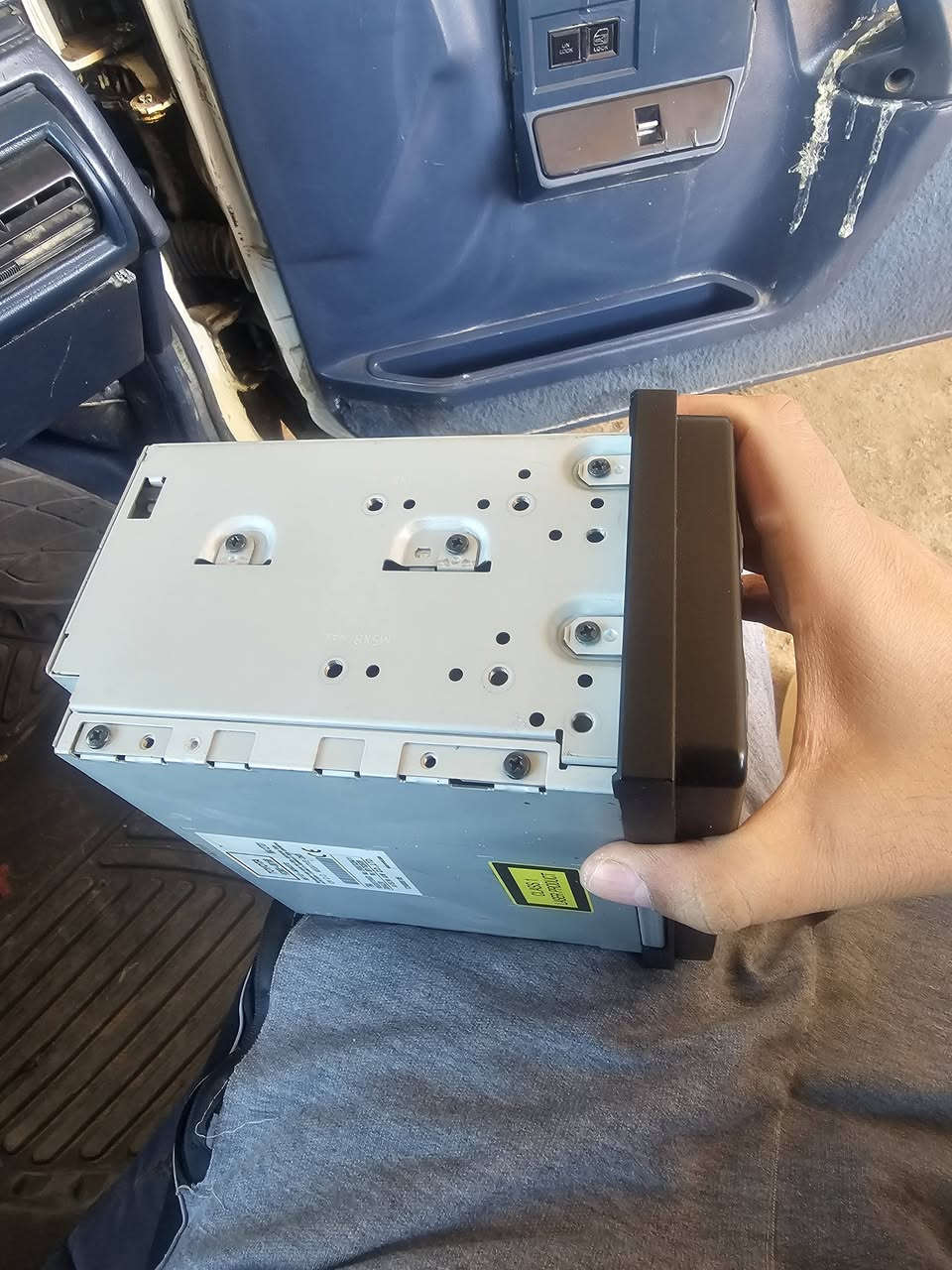 السلام عليكم ورحمة الله وبركاته مسجل لاندگروز للبيع اصلي وكاله اوربي


**إذا كنت صاحب هذا الإعلان وتريد حذفه لأي سبب، رجاءا أرسل رسالة إلى الدعم الفني**