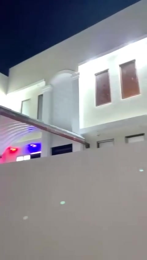 دار للبيع 200 متر ع طريق بغداد تيل43 يبعد عن الامام العباس 6دقايق ***********
