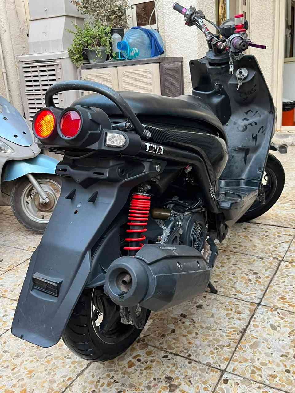 سلام عليكم سكنس جبلي
كفاله عامه كهربأيات شغاله

كلاجات رياضي وستيرن كفر مطلي كاربون

 السعر 950💸مكاني بغداد رقمي ***********
