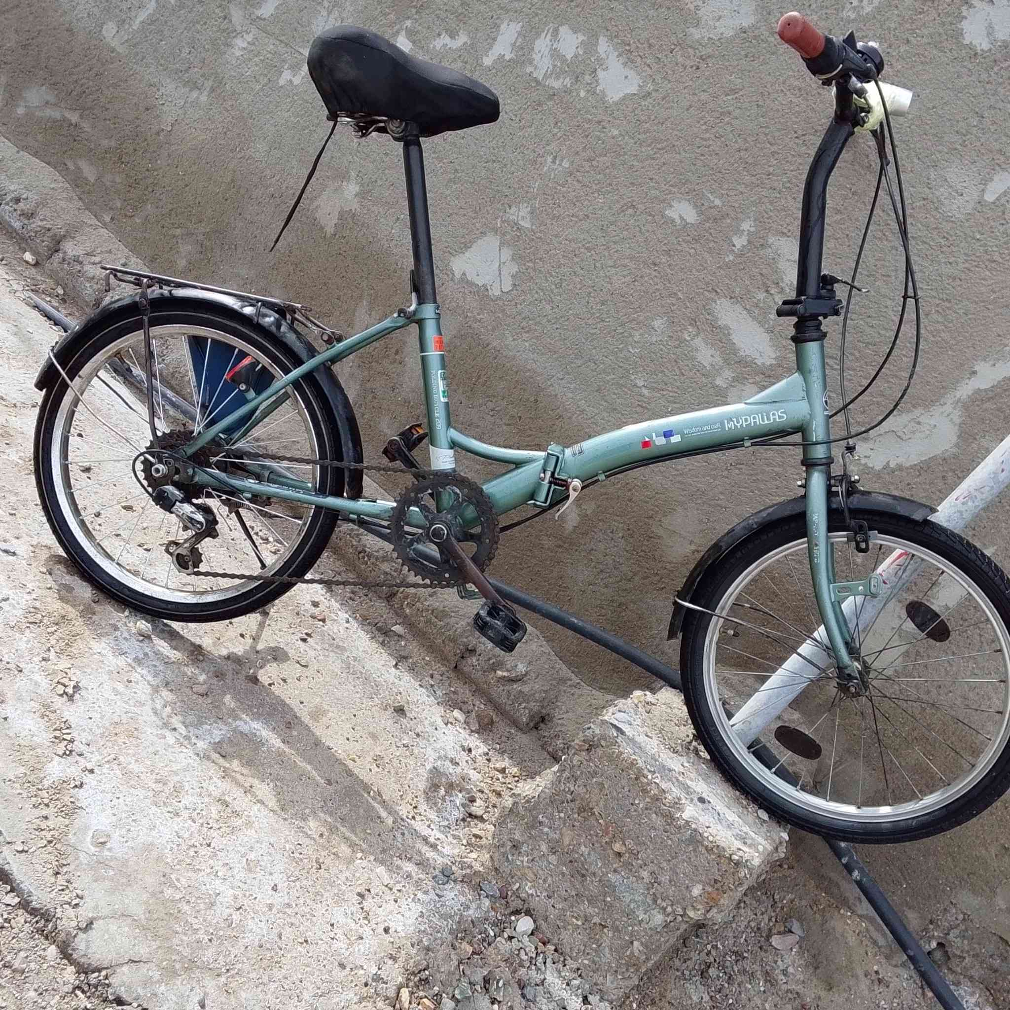 السلام عليكم اخوان بايسكل للبيع البايسكل نظيف الرقم مفصول تعالوا على الواتساب***********
