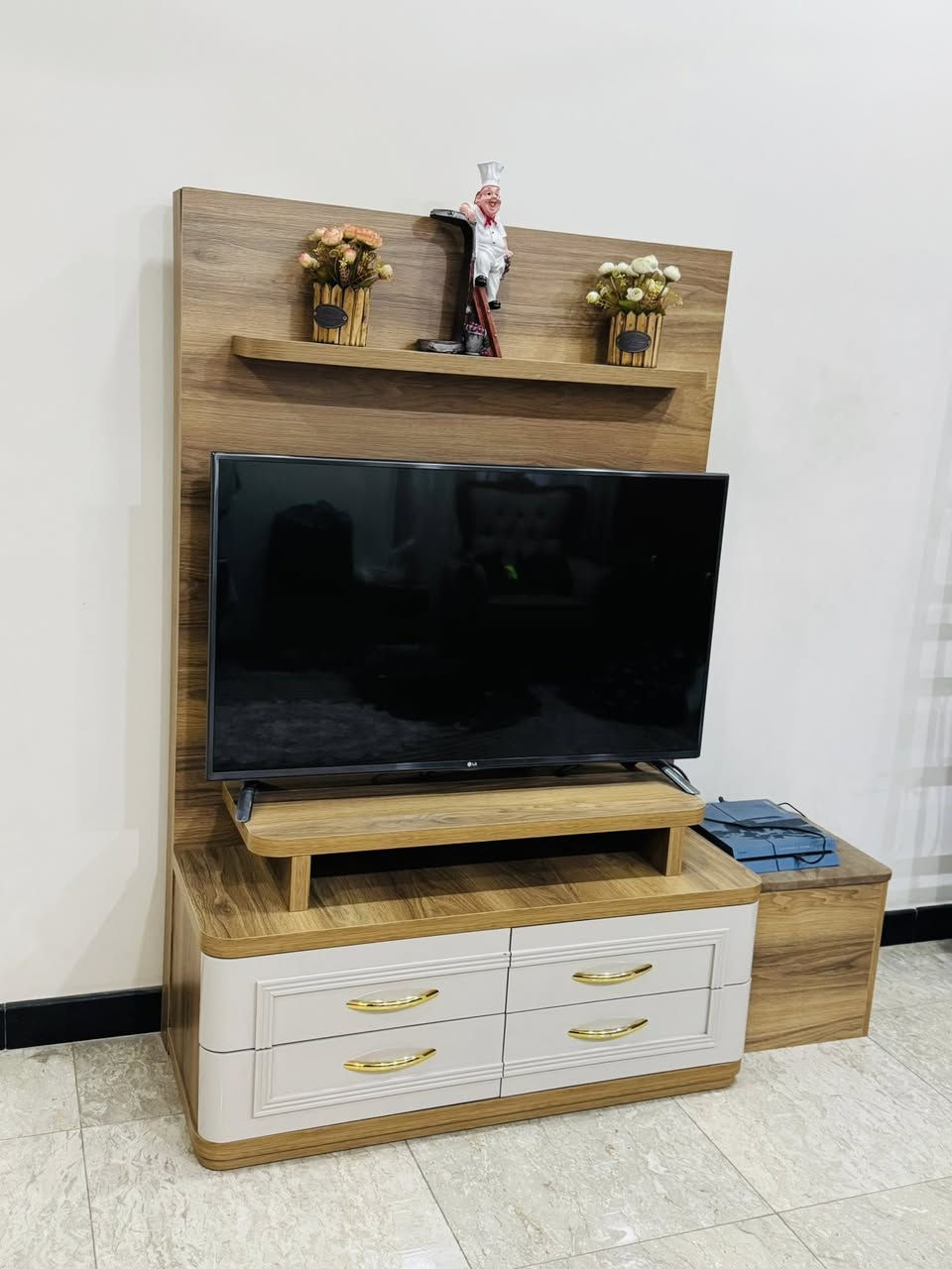 السلام عليكم غرفة نوم للبيع نظافة 95‎%‎
كلش نضيفه الغرفة وجديدة متكونة من 11 قطعة 
الغرفة باب اول قوية 
للأستفسار عن السعر 
***********
