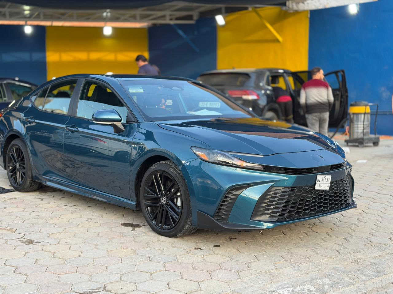 يالله
تويوتا كامري se   2025 ♻️

‏Toyota Camre   HEV 2025 ♻️هايبرد

لون السياره :ازرق مميز )مميز اللون الجديد 🩶

عداد المسافه 16000 mi

بلد المنشأ : اليابان 🇯🇵 وارد امريكي 🇺🇸

سعة المحرك 2,5L هجين انسى شي اسمه صرف بانزين

مقاعد مخمل

عدد 12 AIR BAG

شاحن موبايل اصلي (وايرلس)

رادارات جانبيه

لد امامي ليلي ونهاري

لايت زينون LED + بك لايت LED

اشاره مرايه 

ويل  كب حجم 17

مفتاح التشغيل بصمة + دخول ذكي +صندوك بصمه

شاشة + كاميرا دوارة اصلية

أوضاع القيادة  Drive Mode

حساسات ضغط اطارات

تبريد شاشة مناخين منفصلين 

قطعتين تبريد

هاند بريك كهرباء 

كروس سرعه

‏ Auto Hold  أوتو هولد 🚘

انظمه القياده :سبورت ،نورمال،eco

ضرر ربع بنيد مصبوغ وضربة كلش خفيفة

السعر 210

الموقع الرمادي

للاستفسار ***********
