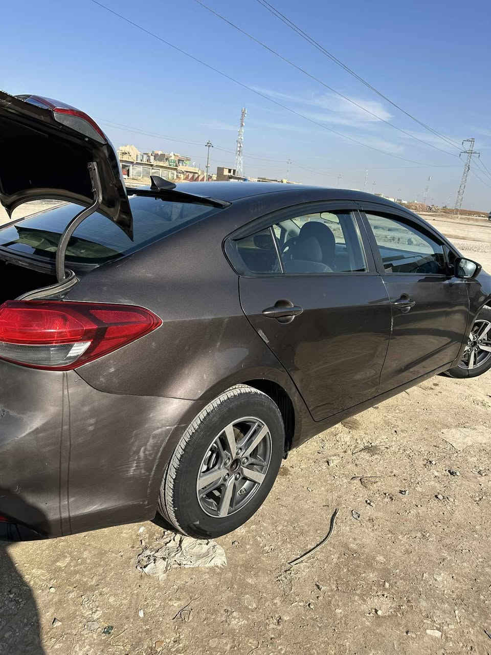 كيا فورتي 2017 أمريكي
محرك ٢٠ 
السياره مصبوغة حزام الضرر صندوق
رقم أربيل
مكانها الموصل
السعر ٩٥
الشراي يتصل
***********
