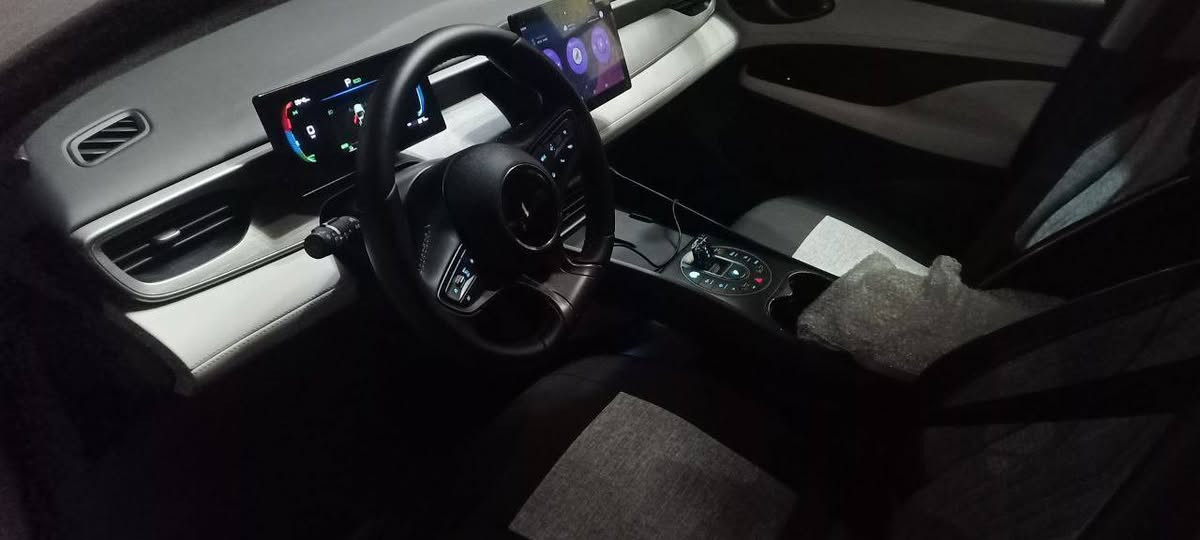 Byd
2025
ماشي 2500
مرقم نينوى
شاحنة وكارت وبصمة
مغلف كشنات 
ابيض داخل ابيض
السعر 18500 قفل
***********
