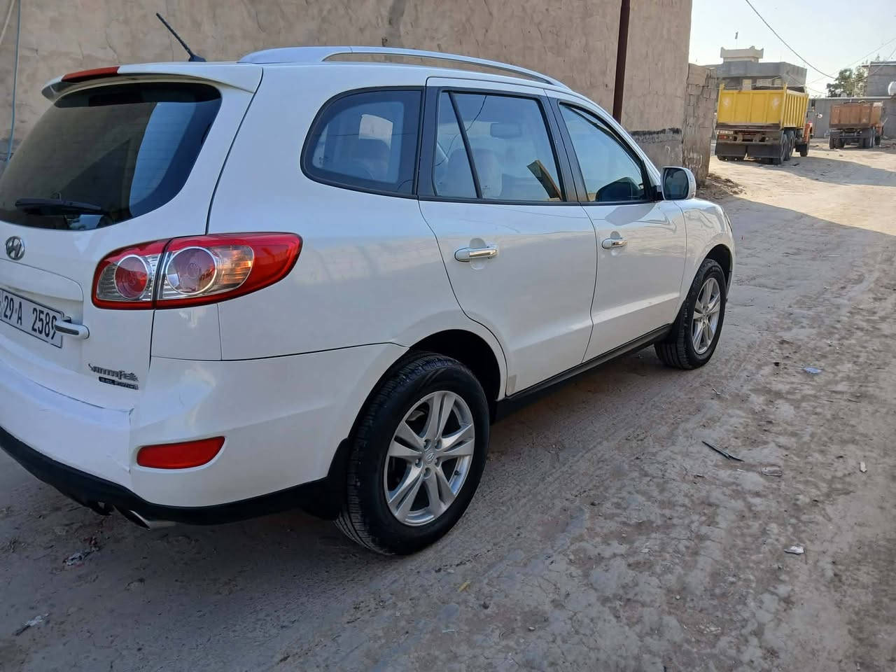 السلام عليكم سنتافيا موديل ١١ فول مواصفات رقم واسط جديد تحويل بأي محافظة ٦ سلندر السعر ١٤٥ بيه مجال السونار مرفق ويه الصور للاستفسار الاتصال على الرقم *********** مكان السياره صويره
