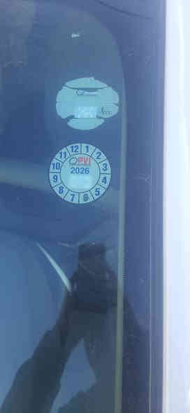 افيو مديل. ٢٠١٧. لبيع السعر  ٨٥ ورق
بيها جملغ الاامامي صبغ فقط  والبقي شرط  

محرك شرط

كير توماتيك  شرط 

كبون بانزين  بيها 
***********
