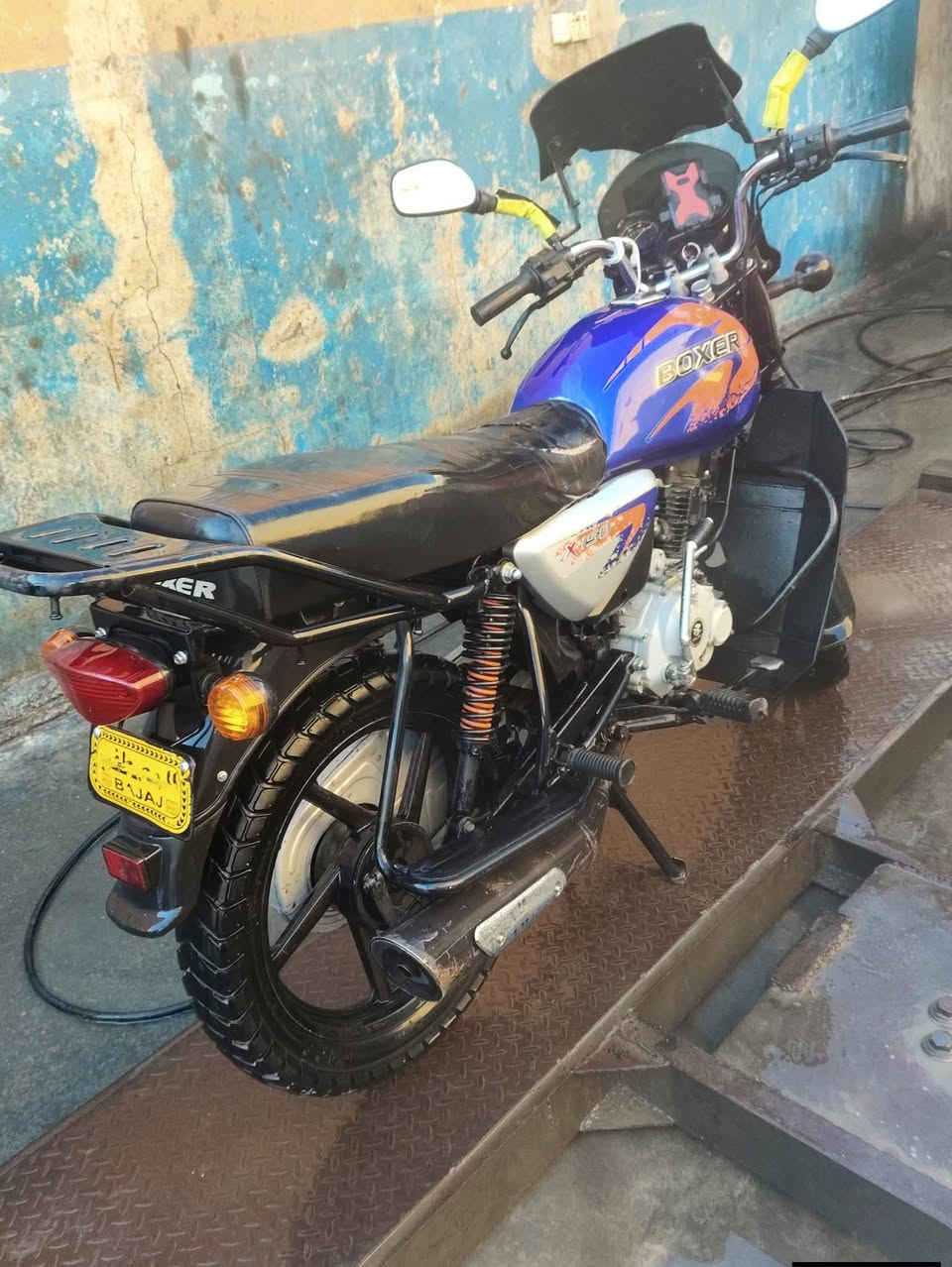 بوكسر هندي للبيع مديل 23 الدراجه خير من الله
سنويه بسمي العنوان بغداد مدينه الصدر 
السعر 2250 بيها مجال شي قليل 
خابرني وتدلل ***********
