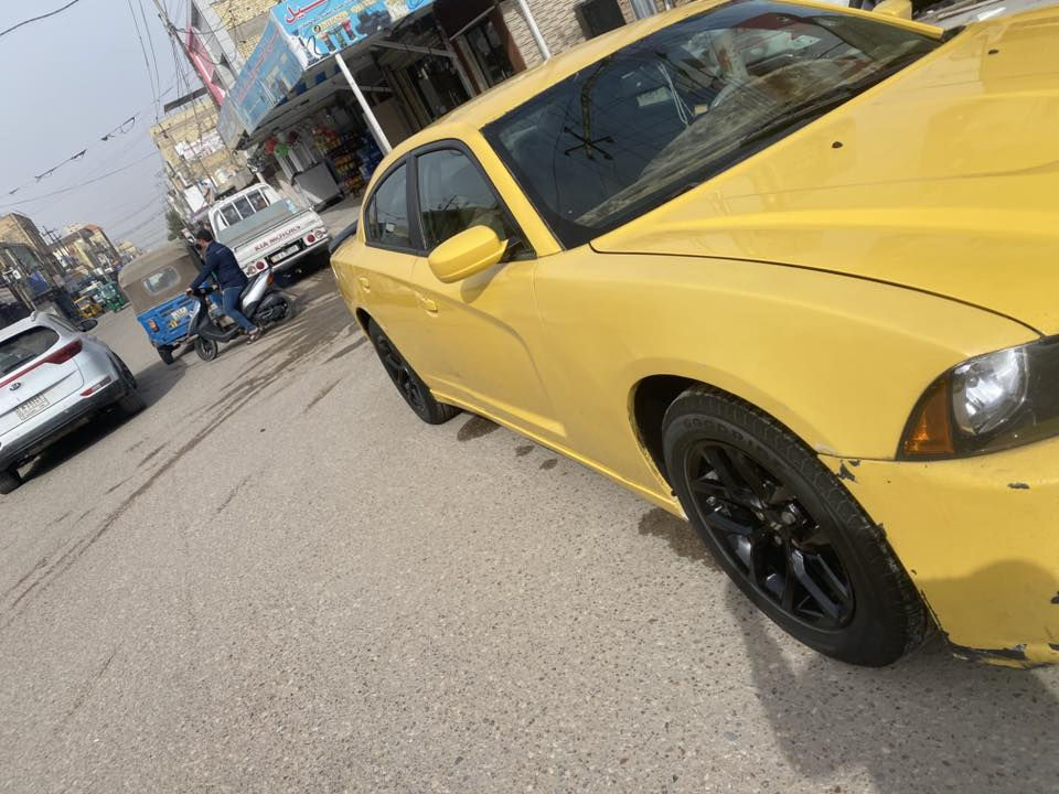 السلام عليكم 
جارجر موديل ٢٠١٤ أصل وارد كندي مكفولة من الفتح والحادث صور السيارة قبل ماتنصبغ تكسي موجودة محرك مكفول كير جديد قبل شهر مبدل حدادية امامية و خلفية وتبديل ٤ دبلات وطخم تاير جديد و ويل جي تي جديد محتاجه دوشمة وصبغ دعاميات علما هاي الصبغة الاولي لون البلادي ابيض السعر ١٦٥ وبيه مجال للطيبين
الاتصال على رقم صاحب السيارة فقط ***********  أنا مكلف بالنشر
