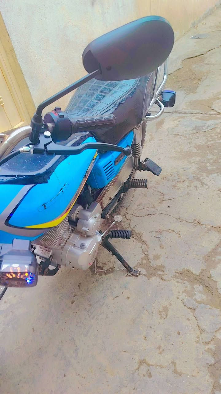 سلا عليكم ماطور إيراني للبيع محرك جديد وناعم كهربايات كله شغله سهر ٤٢٥ الف اتصال ***********
