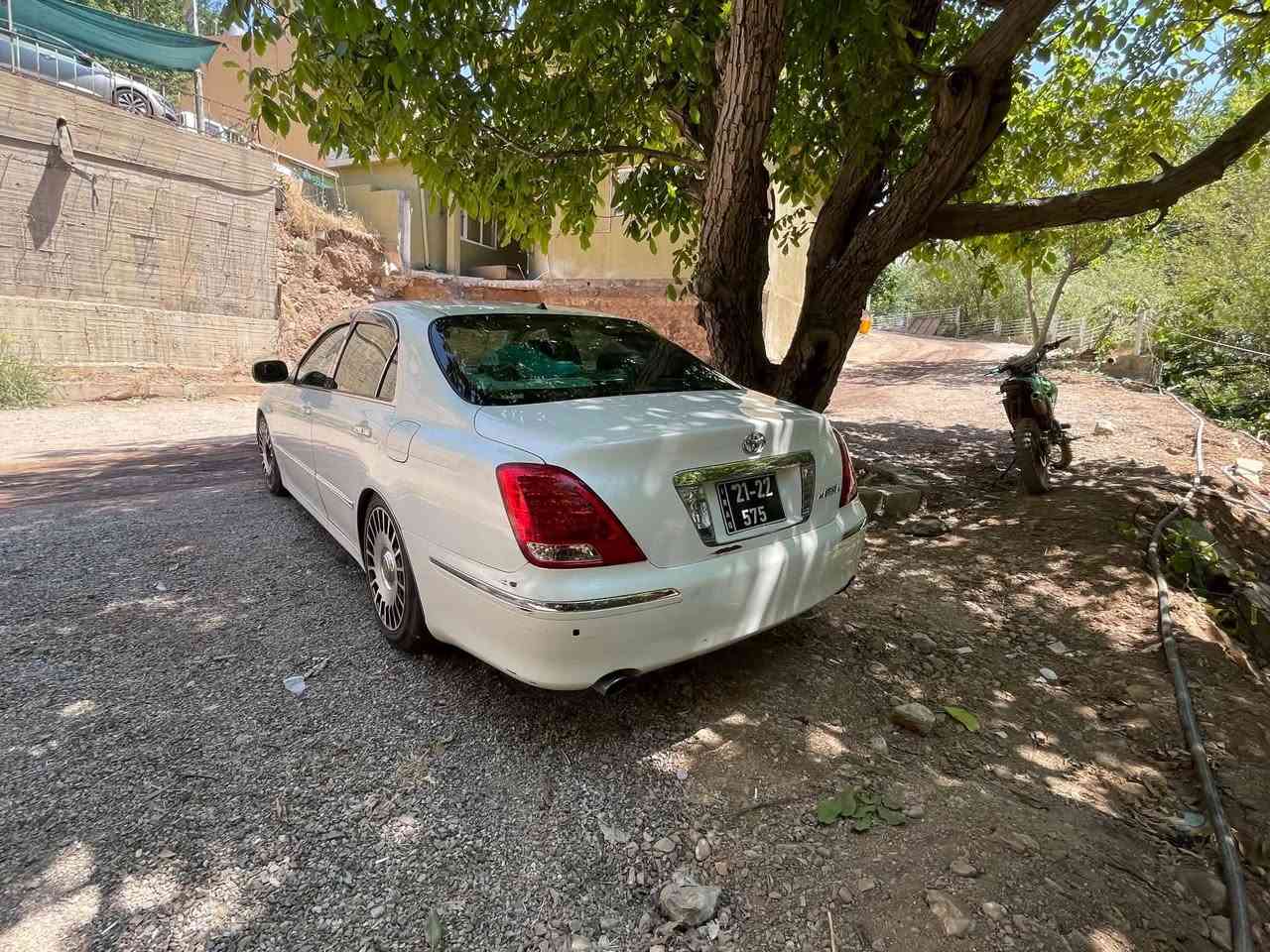 سەرەتا بە ناوی خوای گەورە 
ماجێستا ٢٠٠٥
کۆدی هەیە بەناو خۆمانەوەیە 
مووس مووس 
٥ دوگمەیە فوول فوولە بەس سڵاید نیە 
هەموو گیانی بە شەرت 
گێڕڕوو مەکینەی بە شەرت 
کارەبای بە شەرت 
٤ تایەو ویلی لۆکی لەسەرە 
ABS/مەزبووت
نرخی.٦٥ مەجالێ کەم 
ڕەقەم.***********
