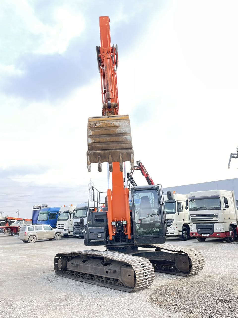 Hitachi zx 210 B 5✅
2015 رقم أربيل 

                  معرض   محمد علي

         ☎️📱 *********** 
         ☎️📱 ***********
    ساعات:  ٩:٠٠صباحاً   -  ٧:٠٠مساء⏰
    بيع وشراء جميع الاليات الثقيله ✅
           عنوان أربيل/ شارع كركوك ✅📍
