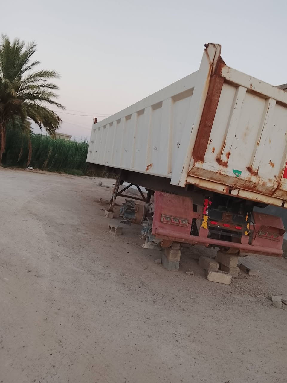 السلام عليكم 
موجود عربان نساف للبيع 
براد 16 
نضيفه كاعيه نضيفه بدون تدريج
ت ***********
