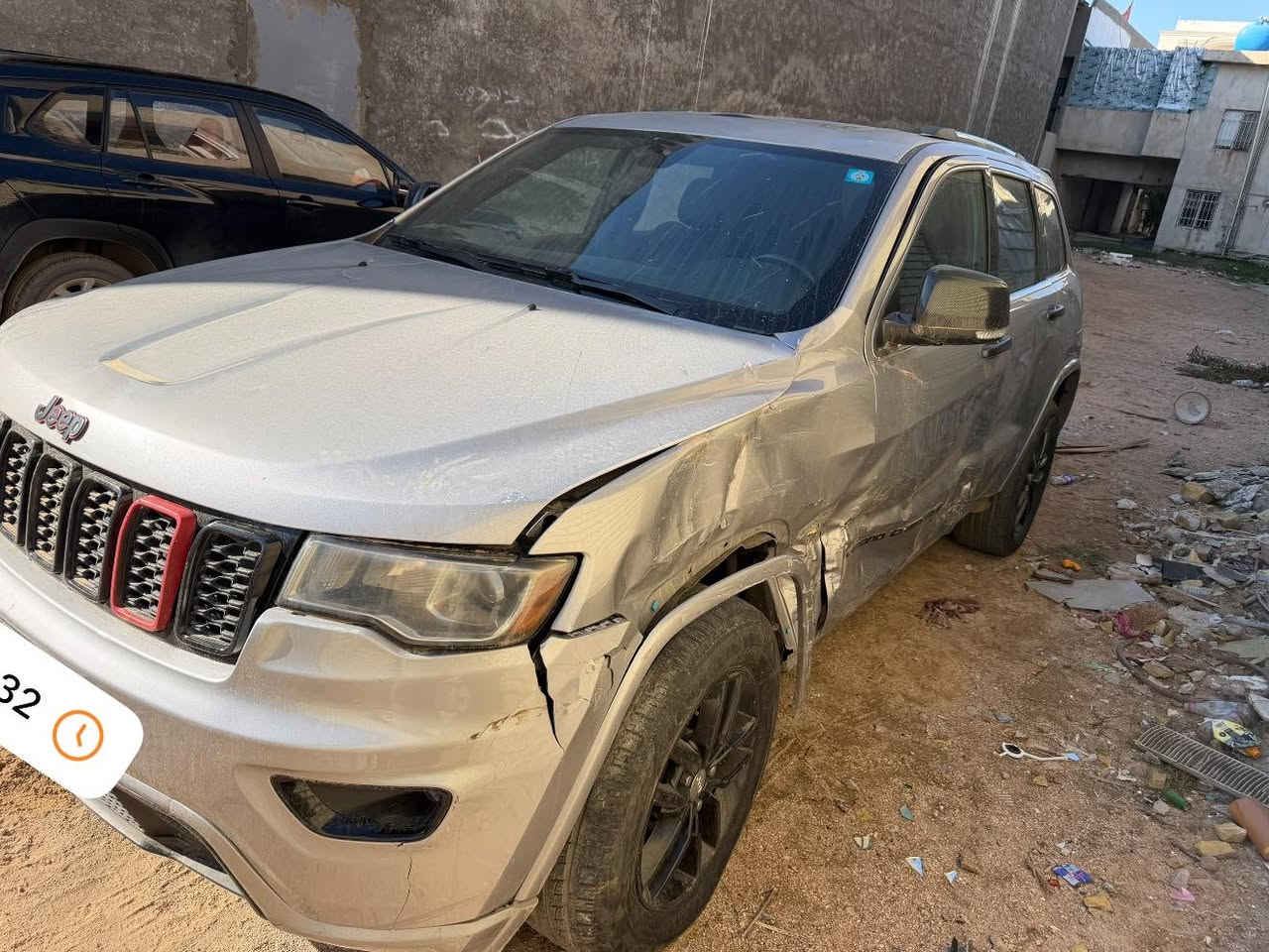 السلام عليكم جيب 2017 لمتد فتحة فول ضر امريكا جاملغ خلفي فقط وهنا صار بيه حادث وبيعه عل حادثه جاملغ وباب
مكان بغداد ***********. رقم بغداد جديد
