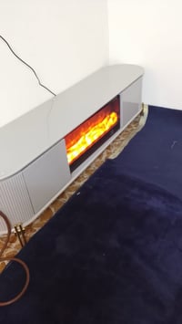 ميز تلفزيون • ٢٠٠×٢٠×٣٠سم