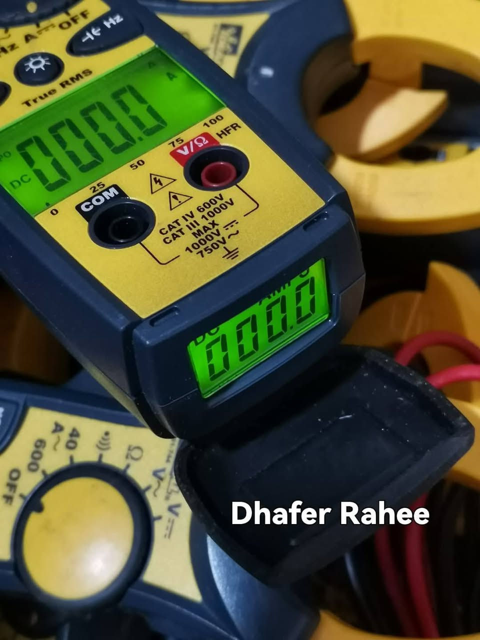 كلابميتر احترافي
من شركة آيدل الأمريكيه المشهوره بجودة منتجاتها
السعر ١٢٥ الف دينار فقط
للاستفسار الاتصال على ***********
