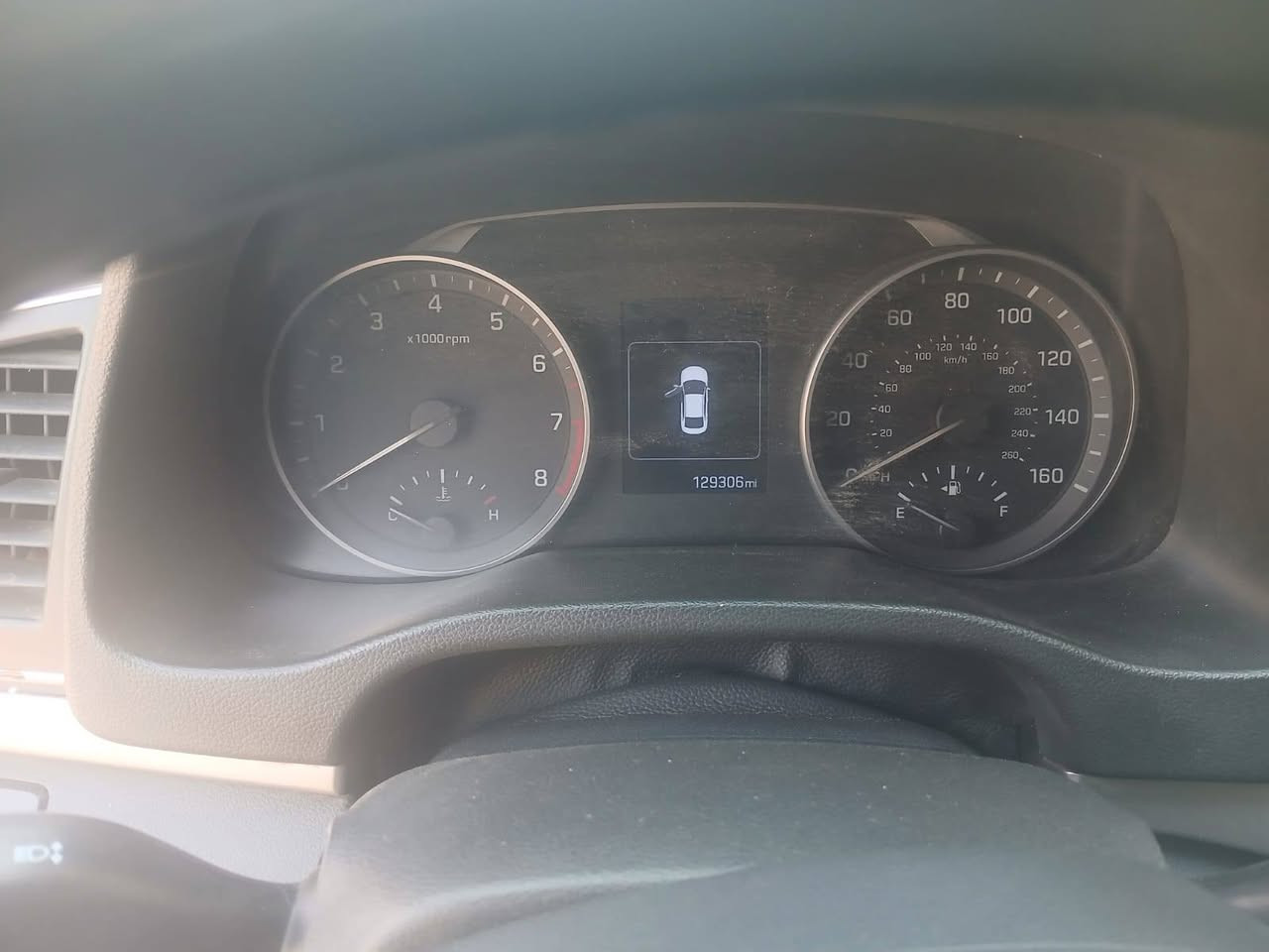 🚗 للبيع: هيونداي النترا Limited موديل 2017 بحالة ممتازة!
سيارة مميزة، نظيفة وجاهزة للاستخدام الفوري بدون أي نقص.
​📋 المواصفات التفصيلية:
• ​الموديل: 2017
• ​الفئة: Limited (فل كامل) ما عده فتحه 
• ​المحرك: 1600  توين تيربو (أداء قوي واقتصادية)
• ​رقم اللوحة: ظاهر بالصور (11-T-26723)
• ​اللون: رمادي أنيق وجذاب
​✨ حالة السيارة:
• ​السيارة بحالة الفبريكا نظيفة جداً من الداخل والخارج كما هو موضح بالصور تماماً.
• ​المحرك، القير، والتبريد بحالة ممتازة وشرط على الفحص التام.
• ​كادر نظيف ودواخل مرتبة.
ماشيه 129 الف 
​💰 السعر:• ​113 ورقة
 (قابل للتفاضل بحد معقول للمشتري الجاد).
​📞 للتواصل والاستفسار: [***********]
📍 مكان المعاينة: [بغداد/دوره ]
