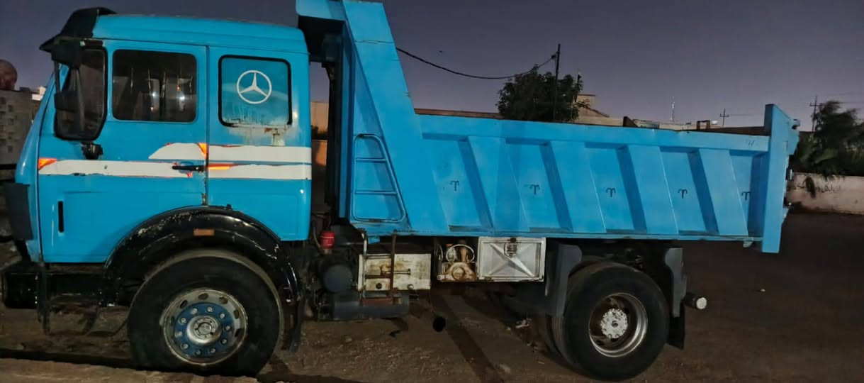 سيارة حمل قلاب نوع لبي موديل 1991 
رقم بصرة مجدد لغاية 2027 باسمي هذا رقمي
*********** عمارة, ميسان
