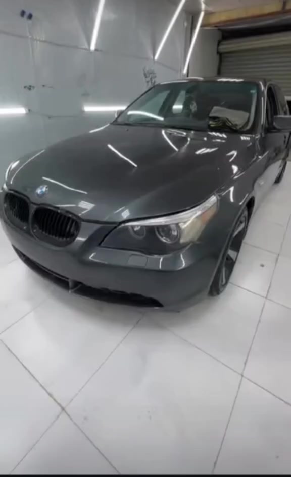 BMW E60(2004) M54 (6سلندر)
فتحه 

مقاعد جلد

تحكم مقاعد وحفض وضعيات

تدفئه مقاعد 

كير كوبرا سبورت وعادي واوتو

السياره مصبوغه عام للجماليه 

لايت عالي زينون

كير ومكينه طك كارتون جدد

امس كملت من بوليش 

سنويه ل 2028 ب اسمي سياره

بيها نواقص بسيطه 

لسعر 97 وبيها مجال بسيط  بيع فقط

***********
