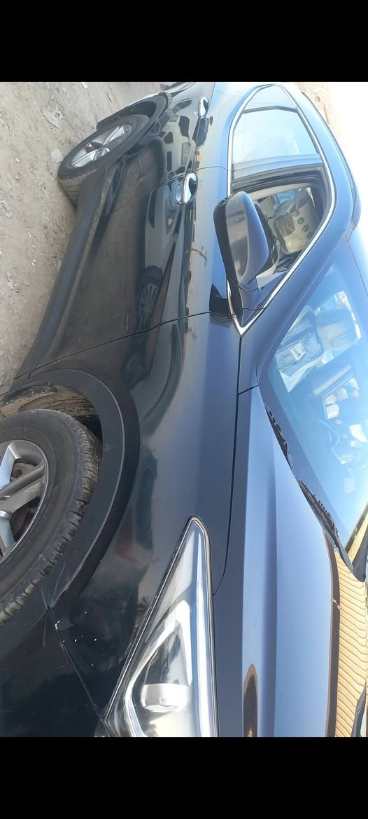 سنتافيا للبيع ٢٠١٨ 
امريكي حادث قطعة واحدة 
سونار مرفق 
السعر ١٥٠ 
للتواصل 
***********
السيارة جديدة استخدام شخصي
