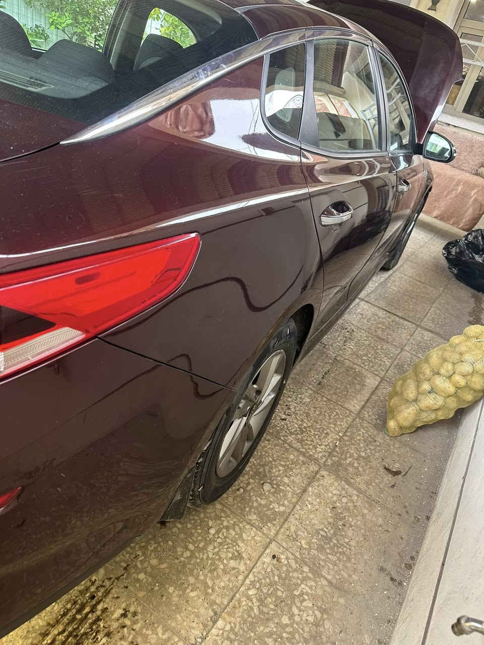 السلام عليكم للبيع كيا اوبتما وارد امريكي حادث صفح بدون اي ضربة شواصي ولغد كفالة مكينة وكير كفالة صدر جديد تبريد ثلج تايرات جدد كهرباىيات سليمة رقم اربيل بأسمي 
السعر ١٢٢ موديل 2019 
العنوان بغداد الكرخ رقم الهاتف 
***********
