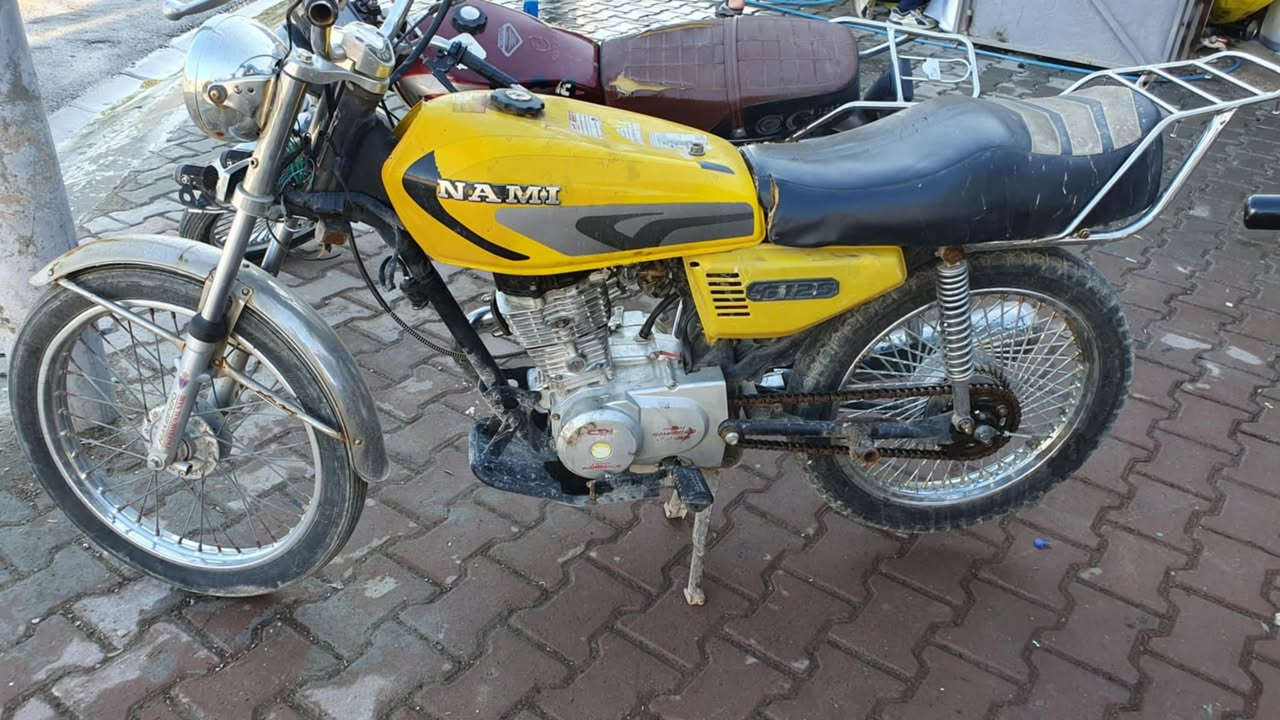 فرؤشتنه. لبيع إذا تريد تعال خاص او
***********
