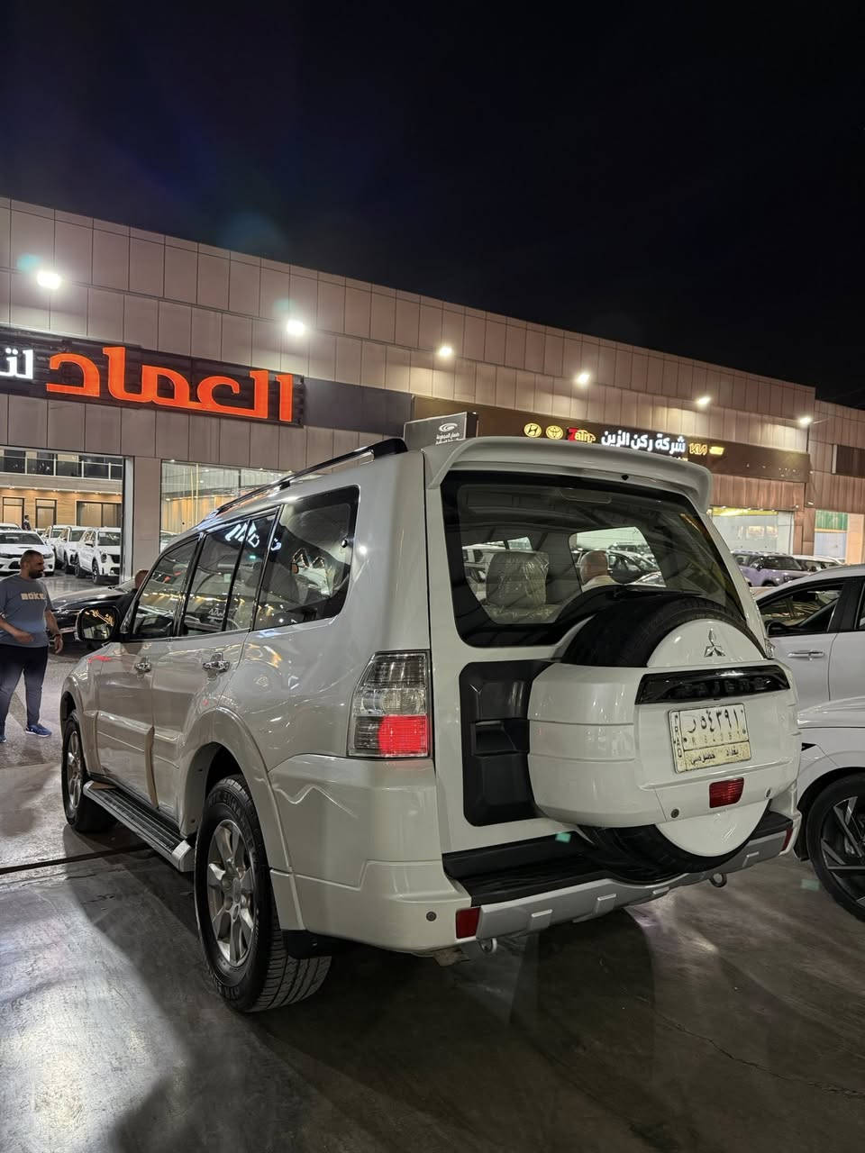 سلام عليكم
باجيرو حبتور 14 موديل  واحد على واحد  مكفولة من صبغ والتبديل محرك 3500 6 سلندر
ماشيه 90 الف. سيارة جديدة  او جاهزة 
مكان السيارة معارض البياع 
السعر 170بيه مجال
***********
