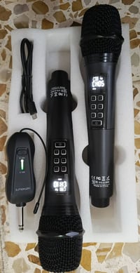 مايك وايرليس ثنائي مزدوج تحكم من المايك  قيم واخذ 07701866027