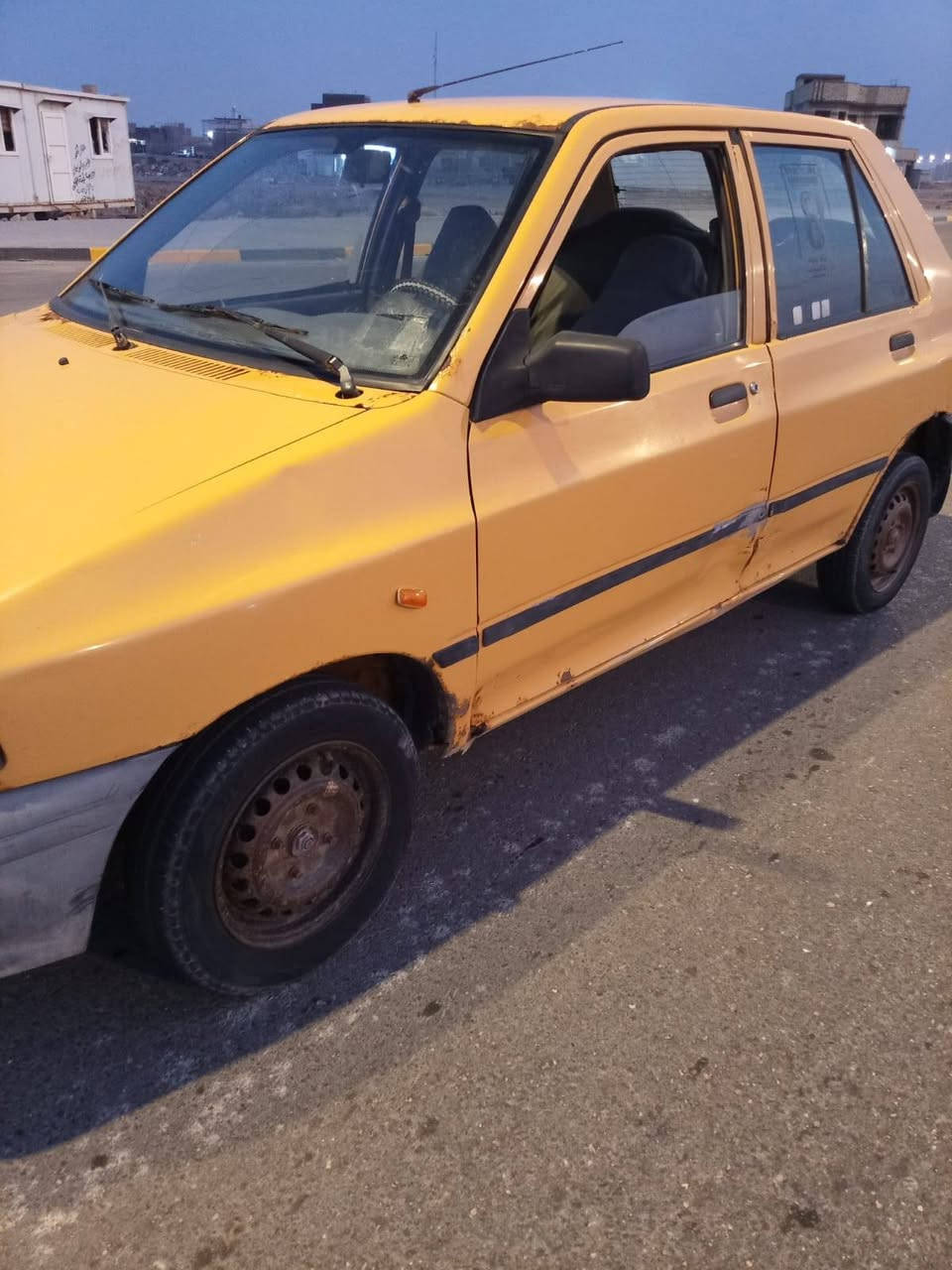 سلام عليكم.   سايبه نضيفه.  2015
سنويه منتهيه.  رقم بصره.  تحويل مباشر.   17. وبيه  مجال متواجد وتساب.      
***********
