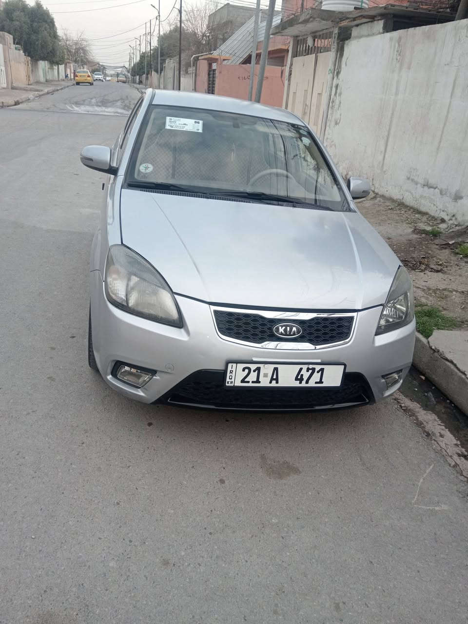 كيا ريو موديل 2012 سياره مواصفات برايد سياره مقفوله كفاله عامه 
ما عدا شبر بالباب سياره ماشي 154 موبايل ***********
