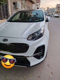 كيا سبورتج ( جيتي لاين )موديل 2019 محرك 2000 دوش فول مواصفات 1/1المعرو...