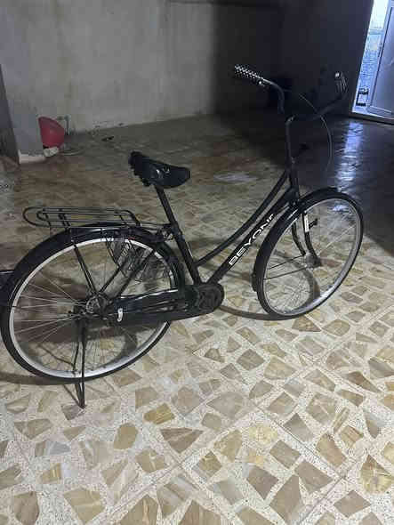 السلام عليكم بايسكل ١٩ للبيع ب٧٠ وبي مجال مكانيّ كربلاء شهداء سيف سعد للتواصل ***********واتساب
