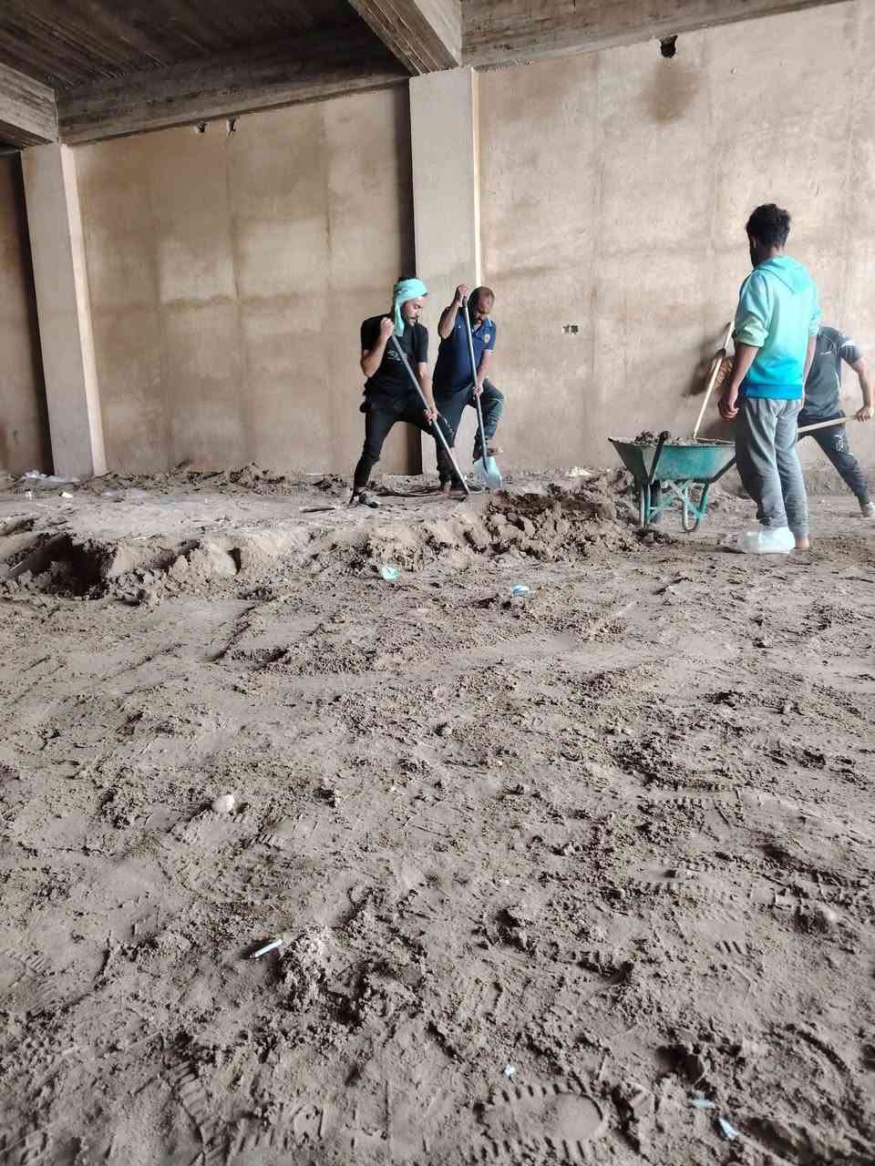 سلام عليكم  /  يوجد كادر عمل جاهز /  تصعيد مواد /  تنضيف بيوت /  تفليش /  تكشيط /  دفن نهري /  شقلنه ليل ونهار /  ومعداتنه جاهزه  ومالك دخل بكلشي تأخذ شقل جاهز مني سلمني شقل وتأخذ شقل جاهز / ماعليك بس تصال على رقم /// ***********
